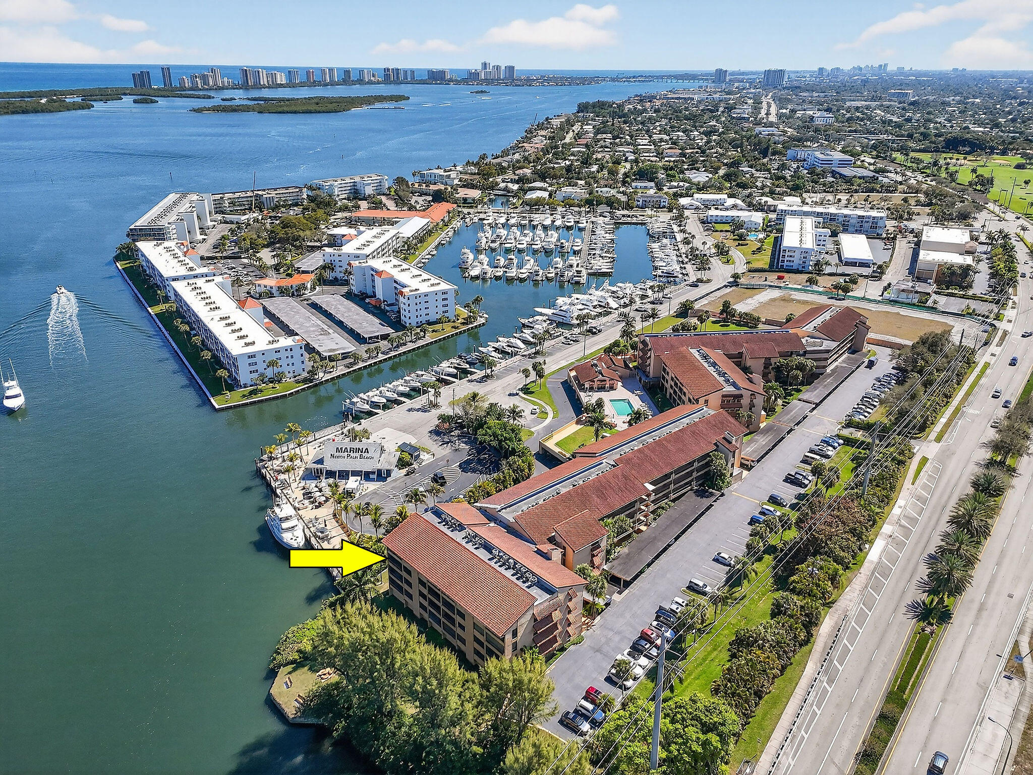 MARINA BAY CONDO - Residential