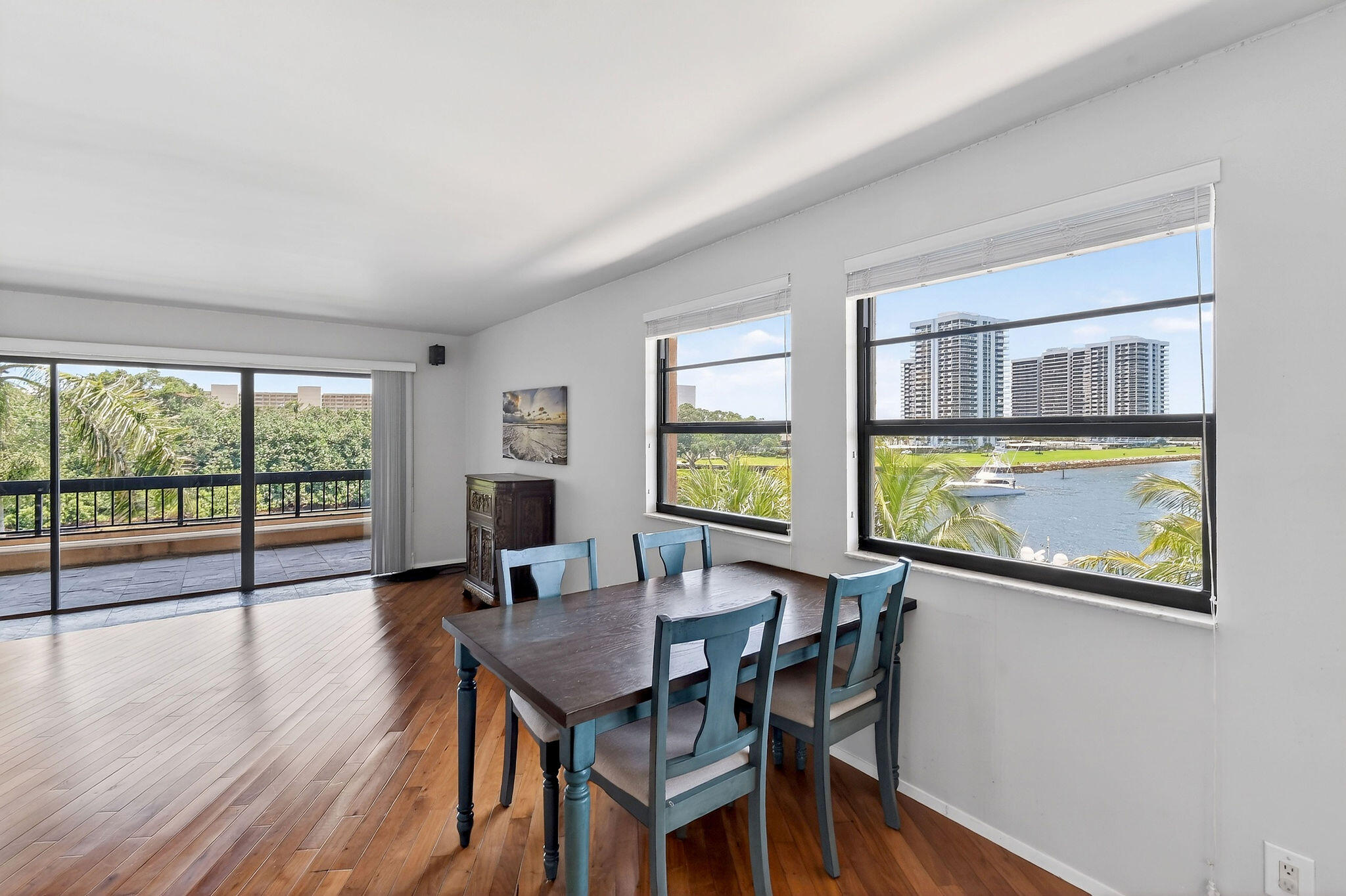 MARINA BAY CONDO - Residential