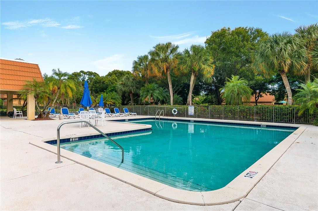WATERFORD COURTYARDS - Residential
