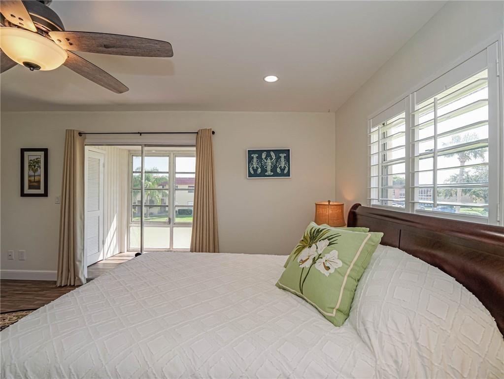 VISTA ROYALE PHASE IV BLDGS 83-111 - Residential Lease