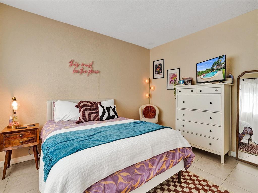 HILLCREST OF POMPANO CONDO - Residential Lease