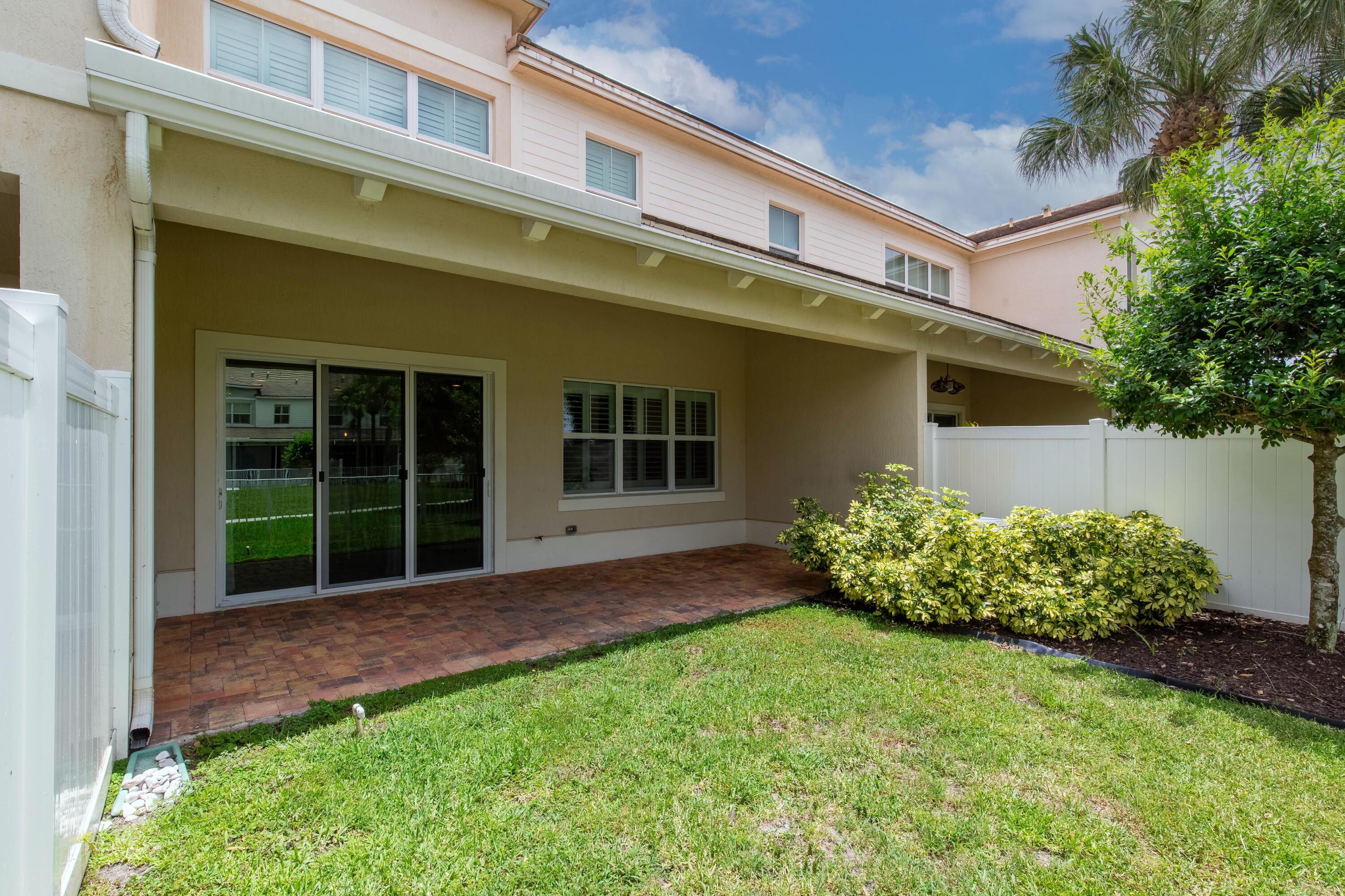 PARK CENTRAL - Residential Lease