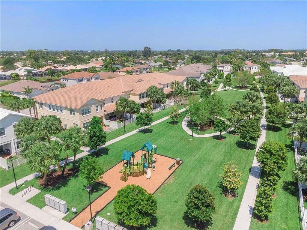 PARK CENTRAL - Residential Lease