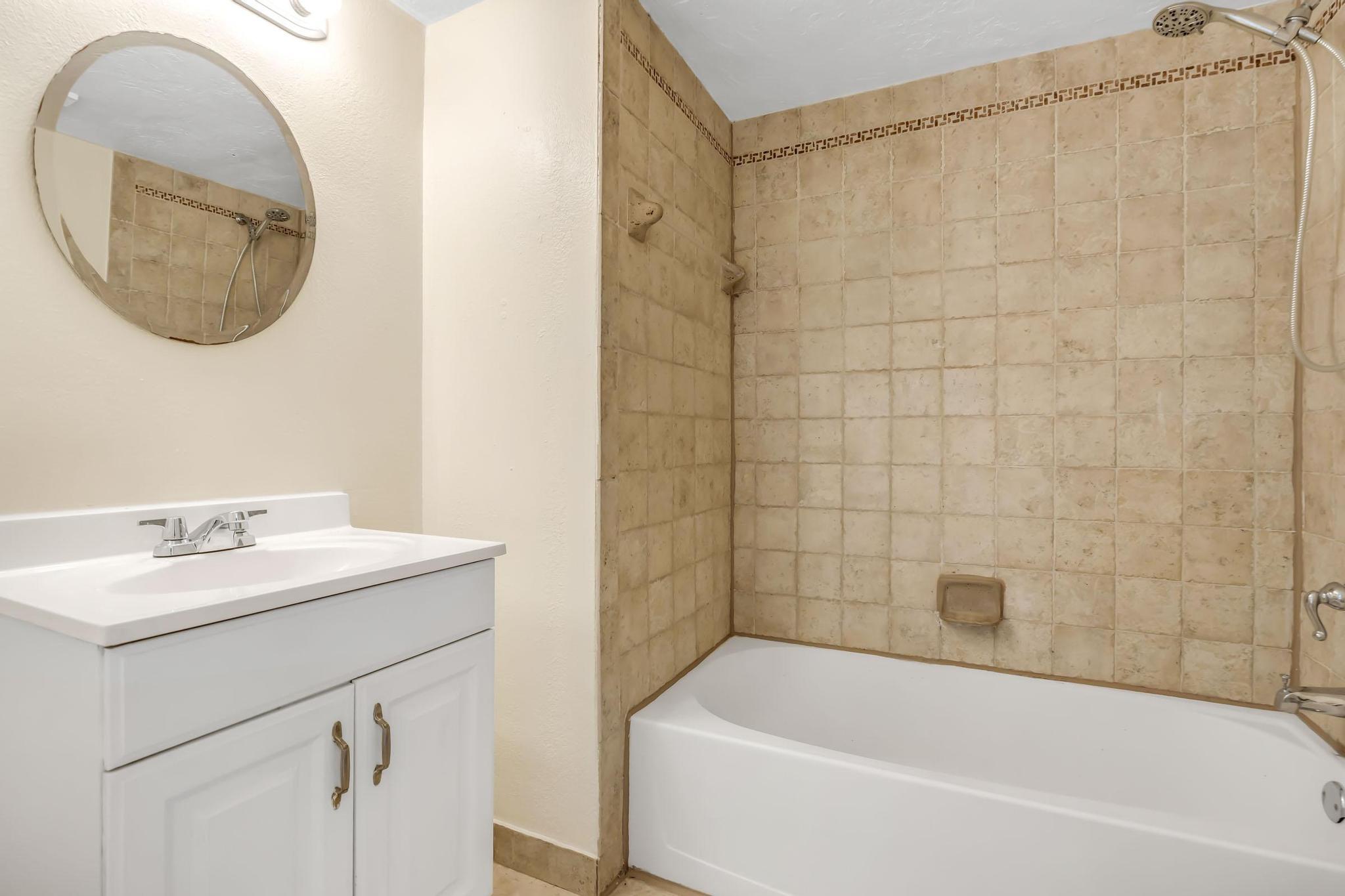 ISLAND CLUB AT CORAL SPRINGS - Residential Lease