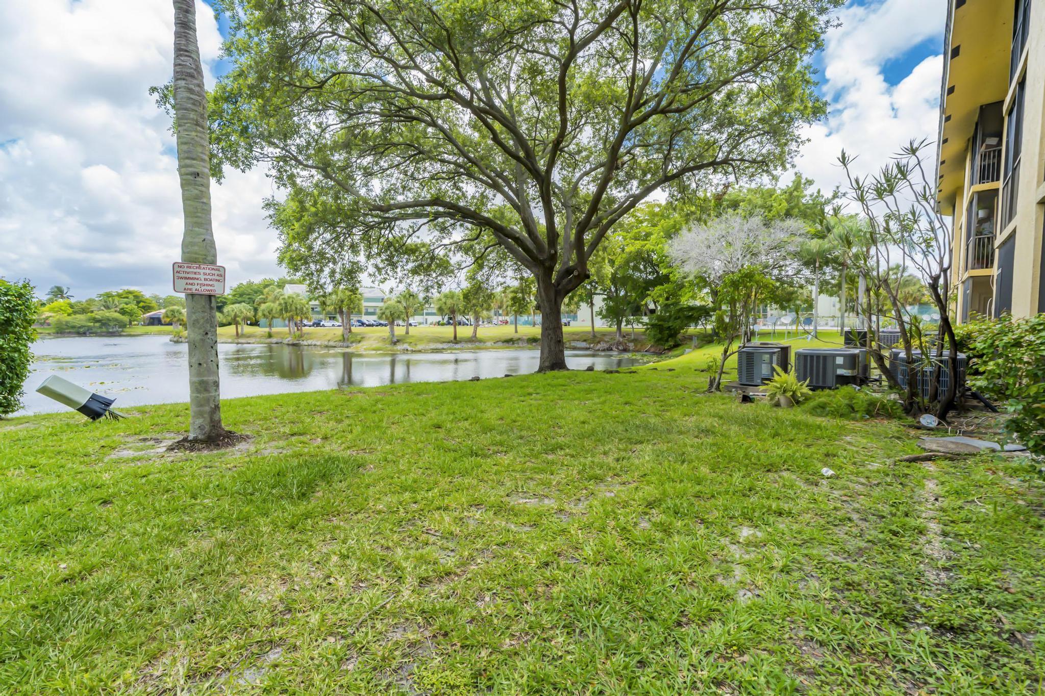 ISLAND CLUB AT CORAL SPRINGS - Residential Lease