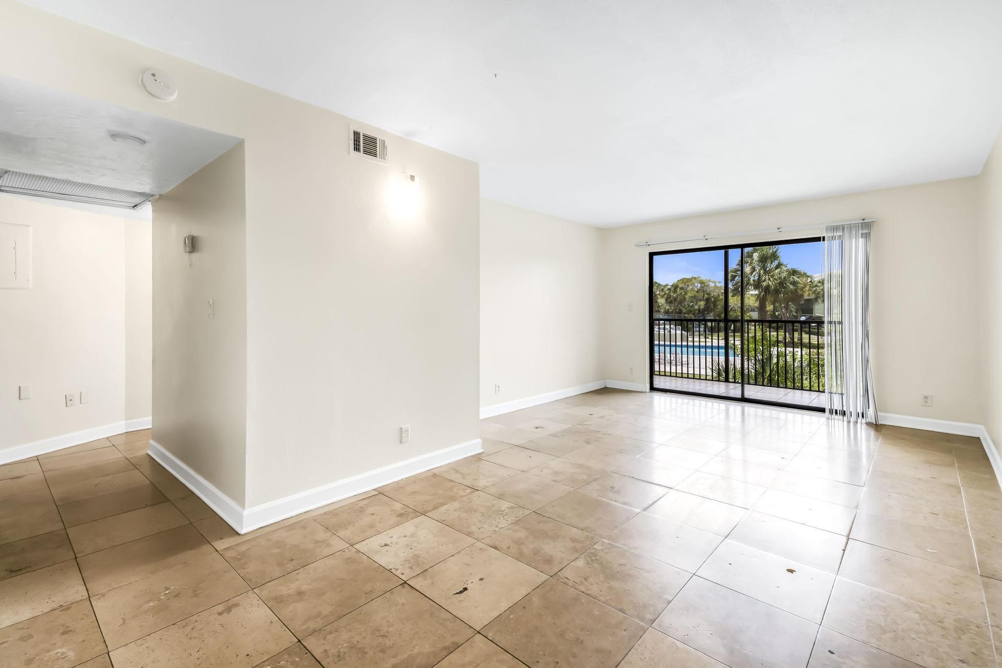 ISLAND CLUB AT CORAL SPRINGS - Residential Lease