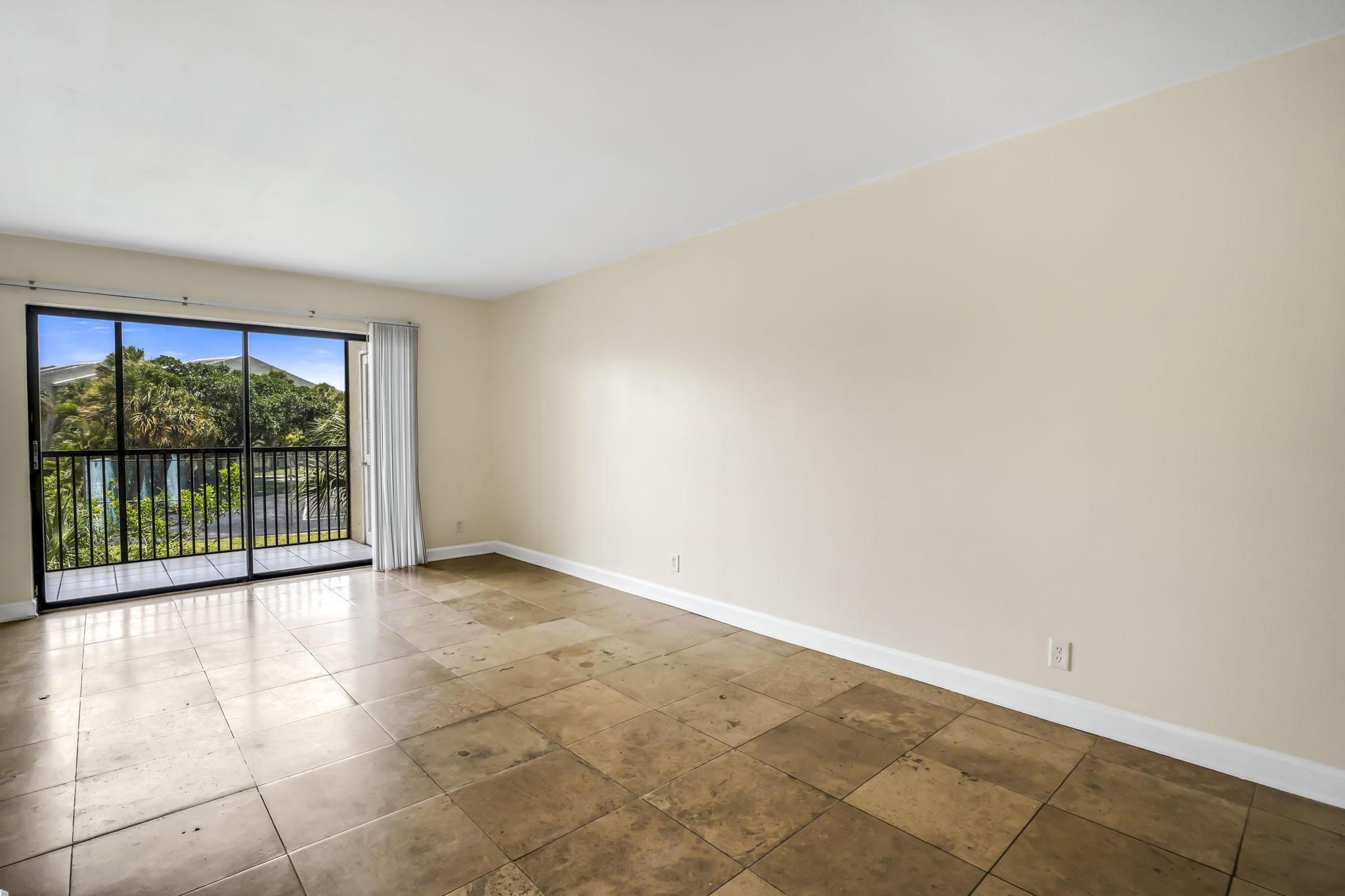 ISLAND CLUB AT CORAL SPRINGS - Residential Lease