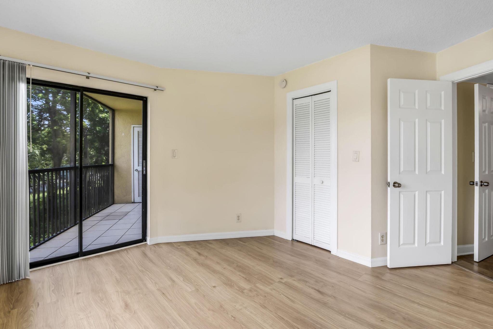 ISLAND CLUB AT CORAL SPRINGS - Residential Lease
