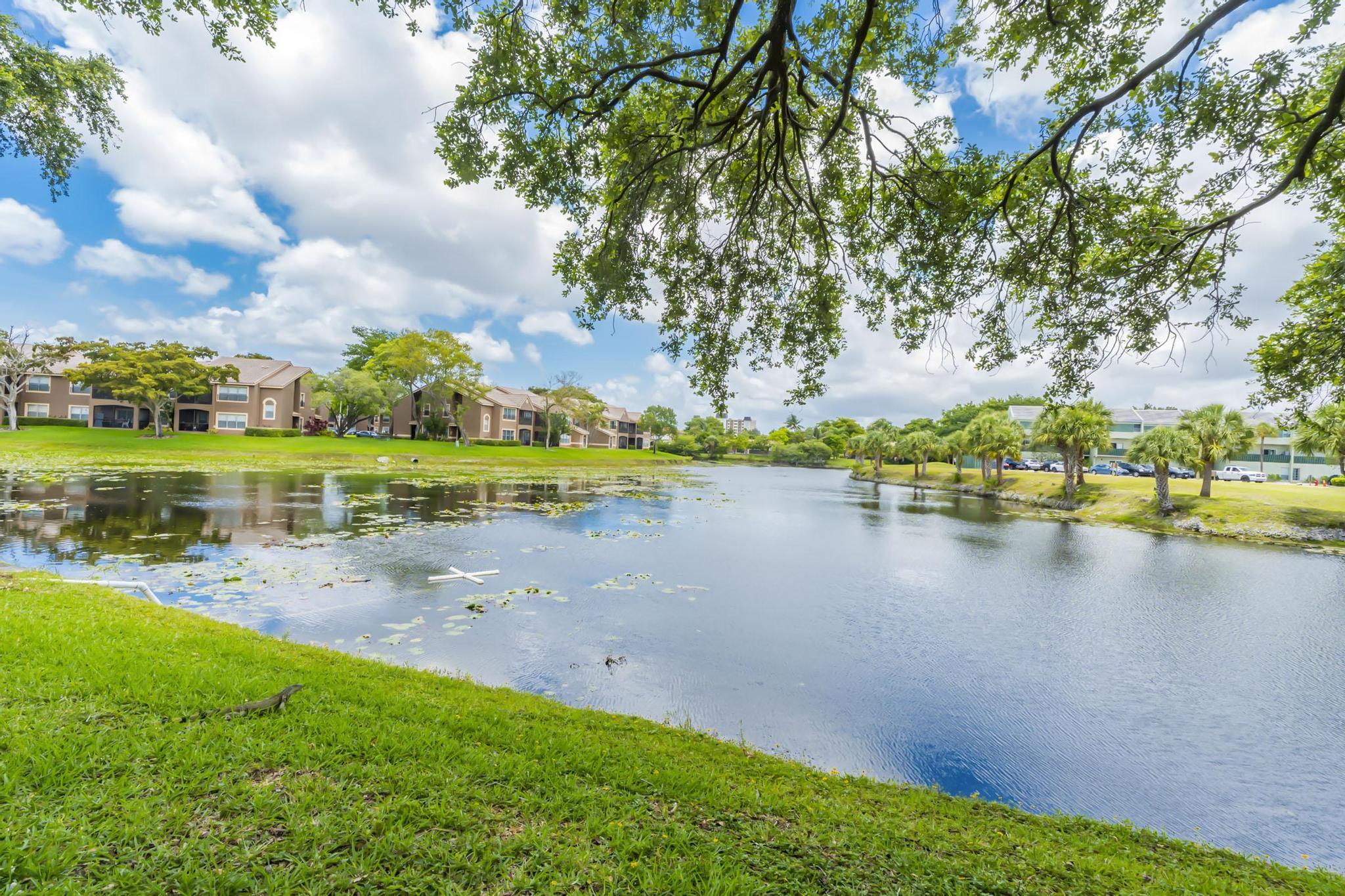 ISLAND CLUB AT CORAL SPRINGS - Residential Lease
