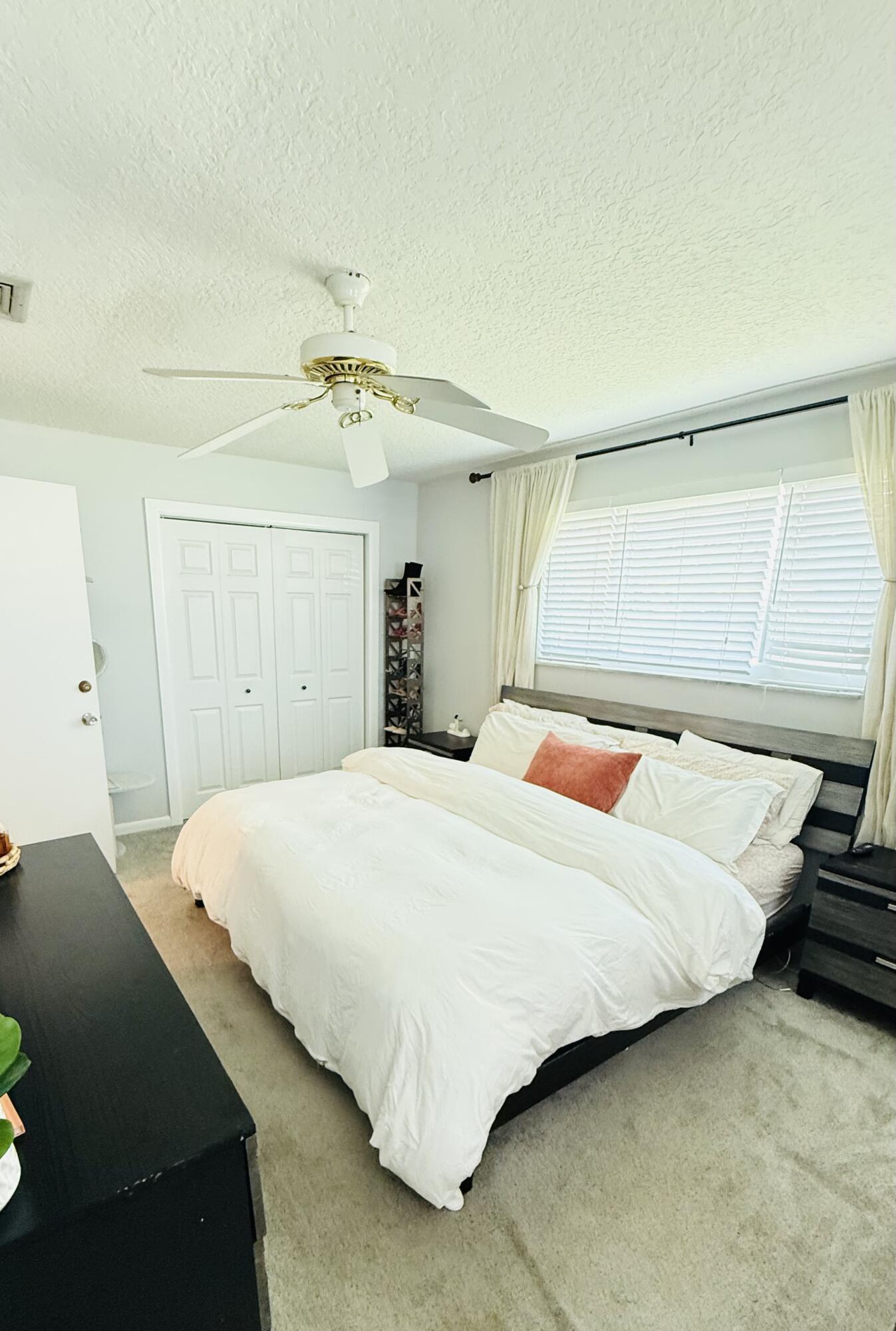 FLORAL PARK LANTANA - Residential