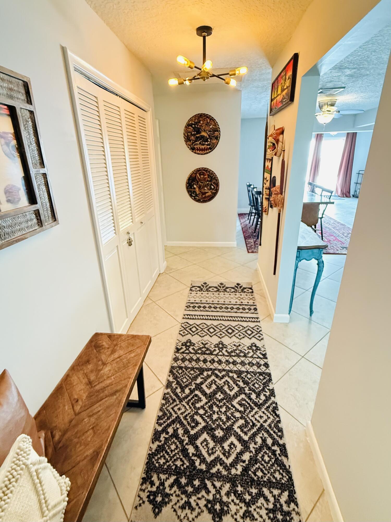 FLORAL PARK LANTANA - Residential
