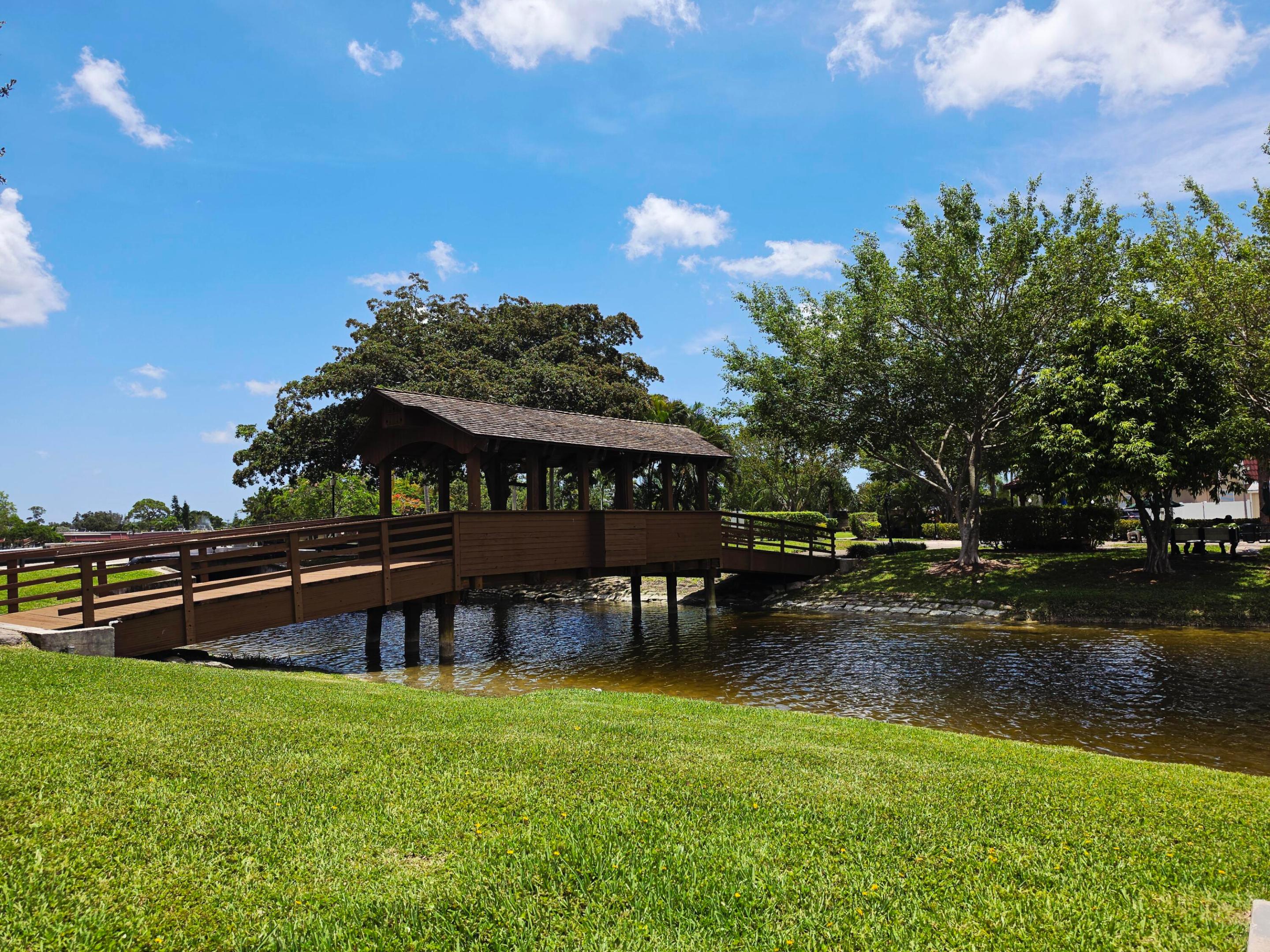 COVERED BRIDGE CONDO - Residential