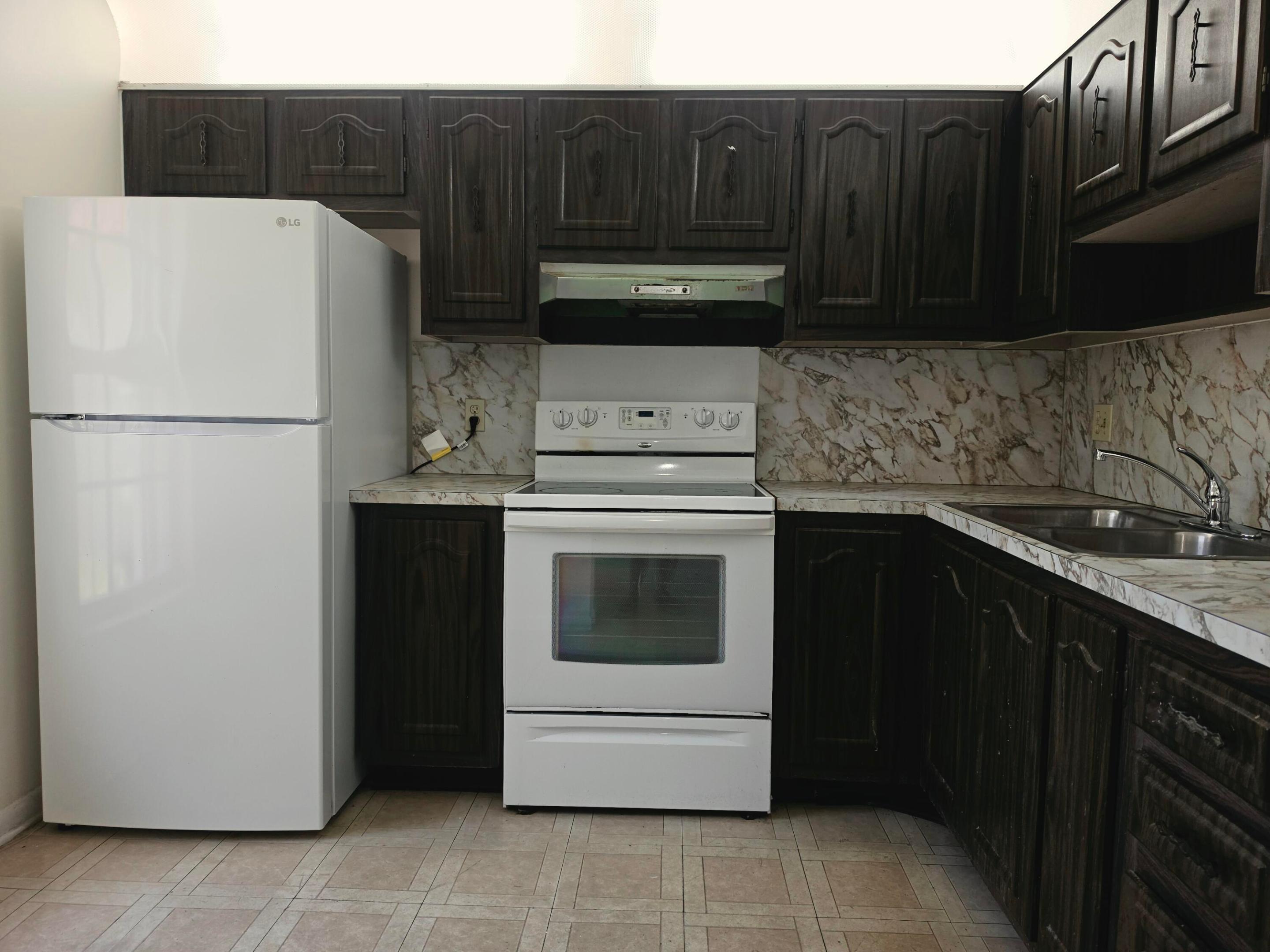 COVERED BRIDGE CONDO - Residential