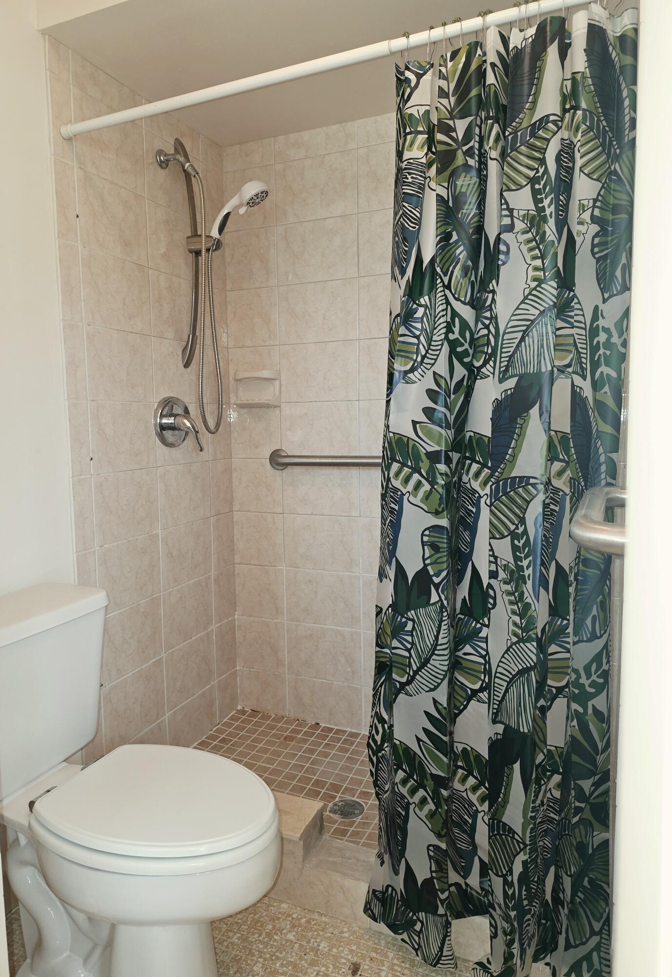 COVERED BRIDGE CONDO - Residential