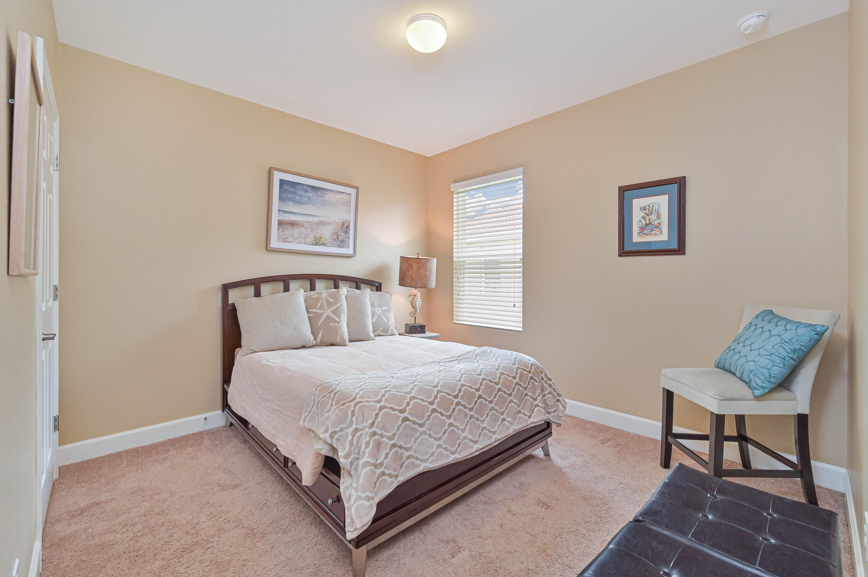 RIVER HALL - Residential