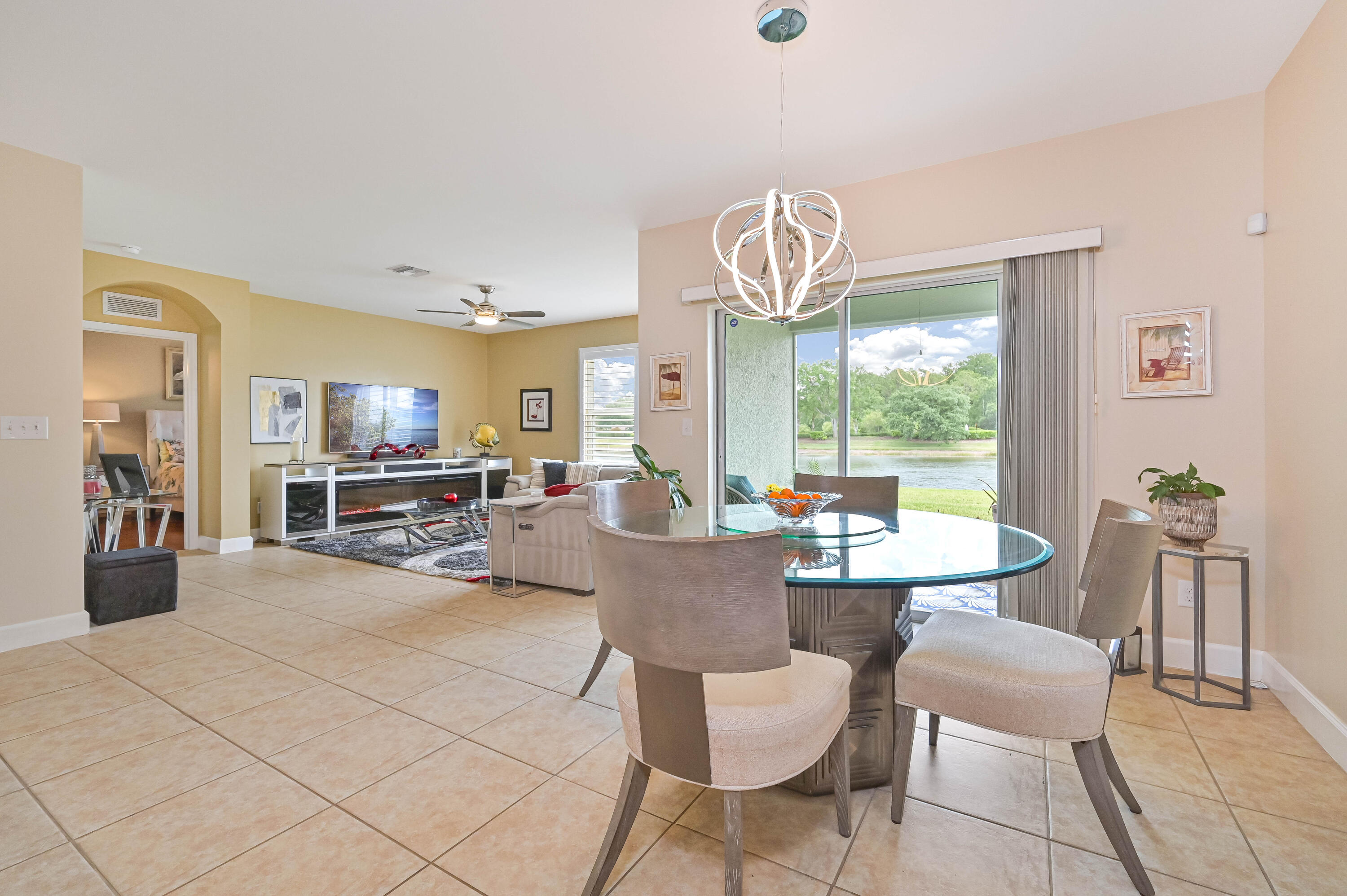 RIVER HALL - Residential
