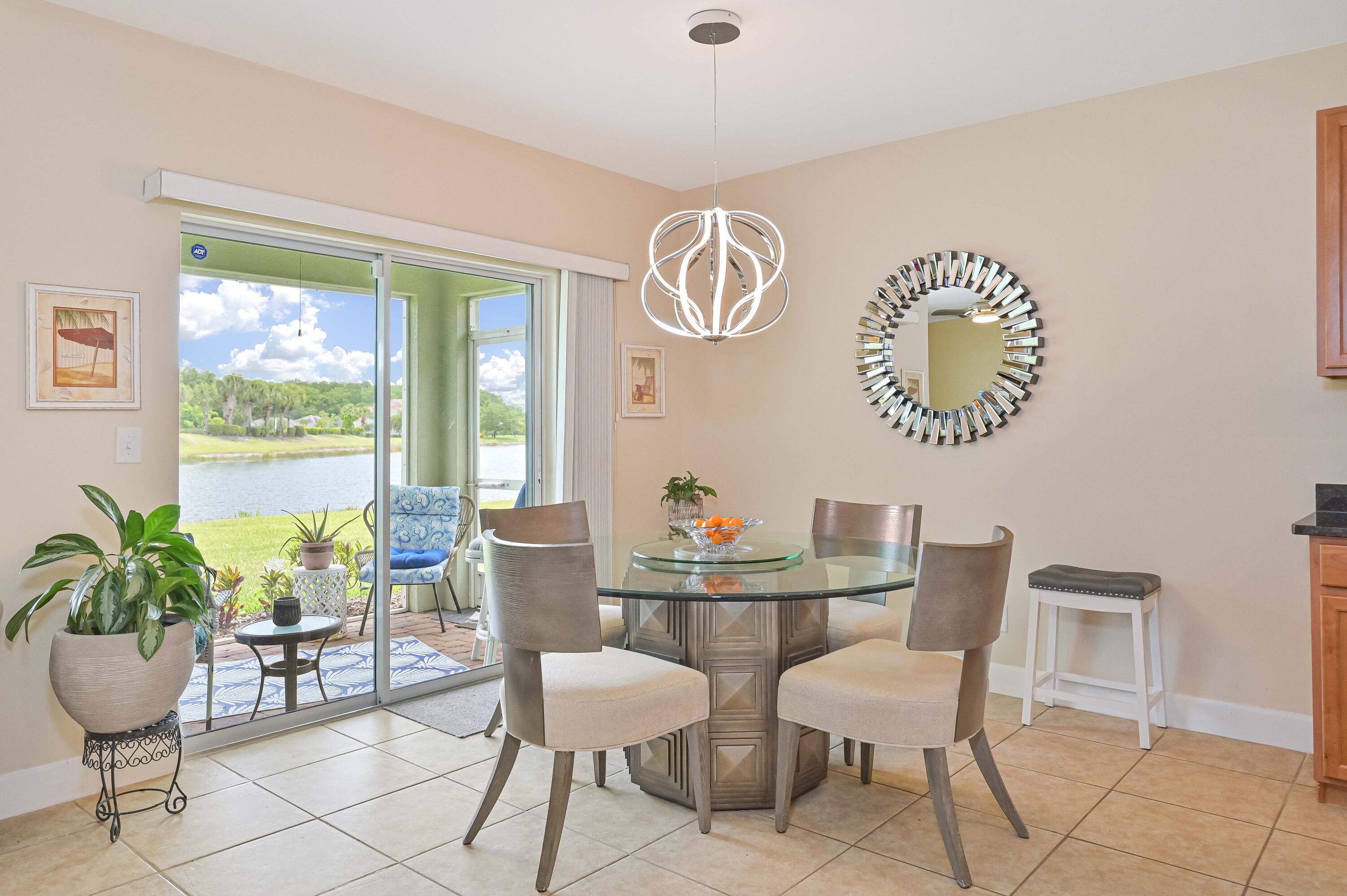 RIVER HALL - Residential