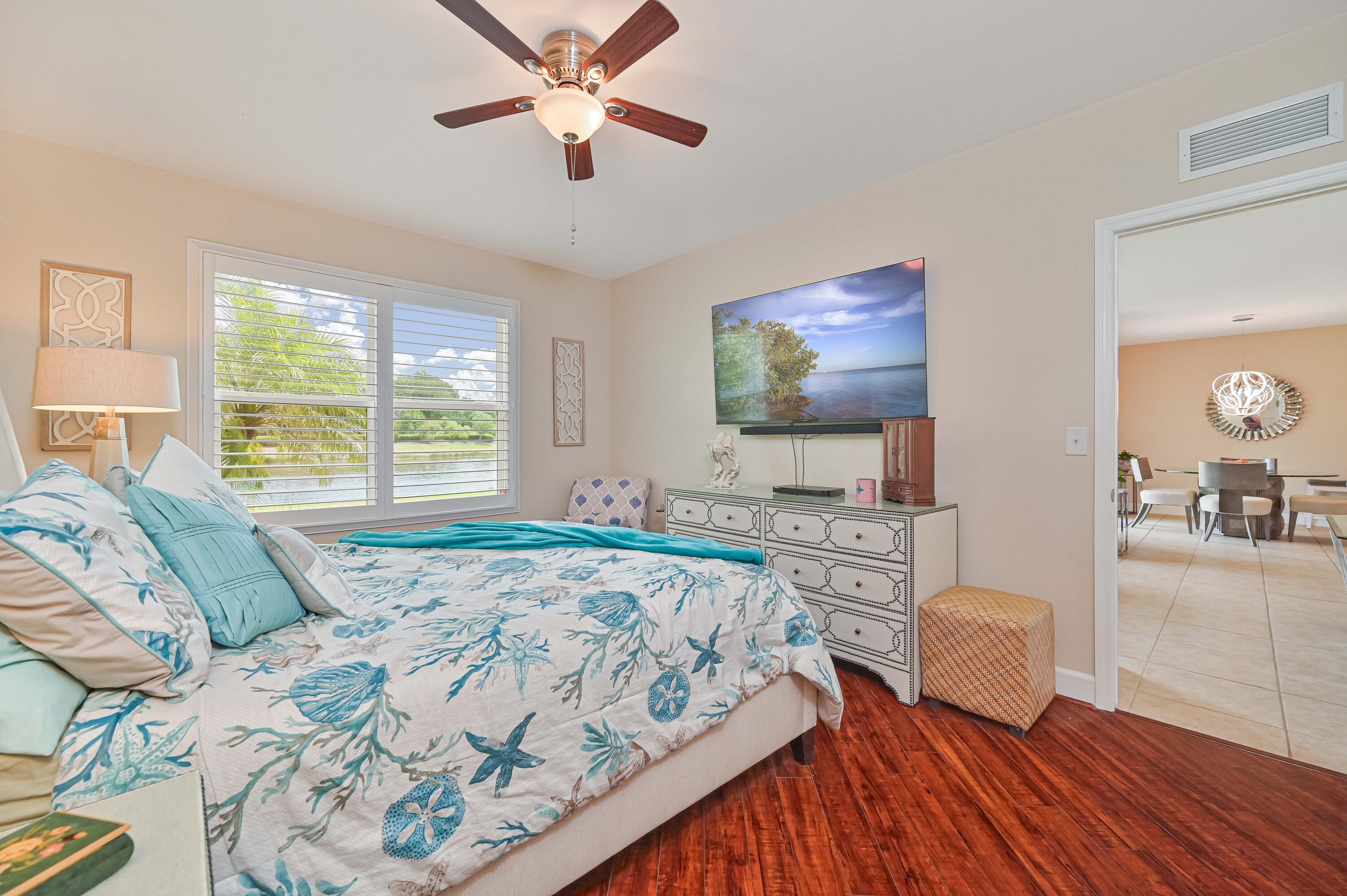 RIVER HALL - Residential