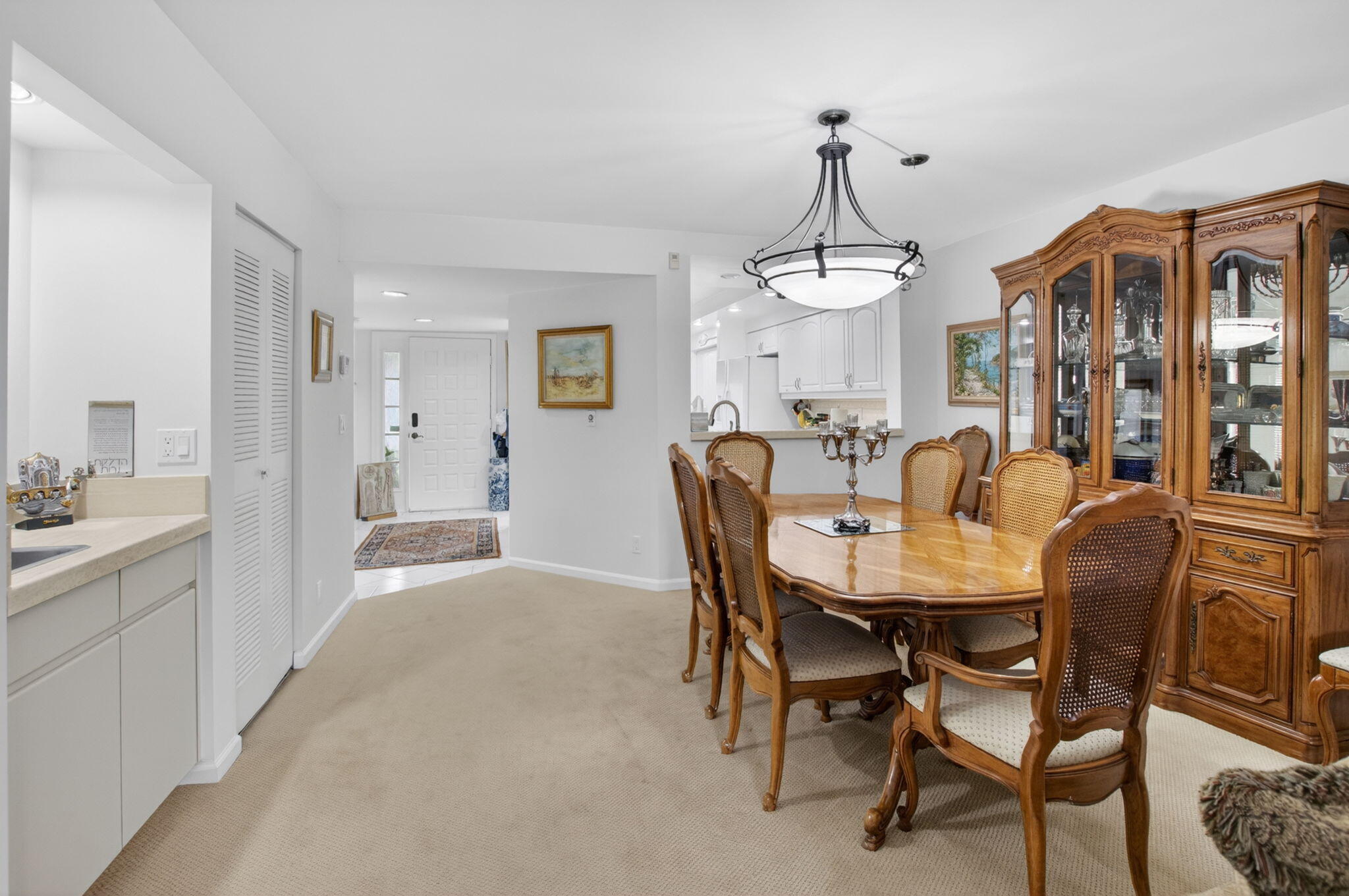 GLENEAGLES CONDO V - Residential