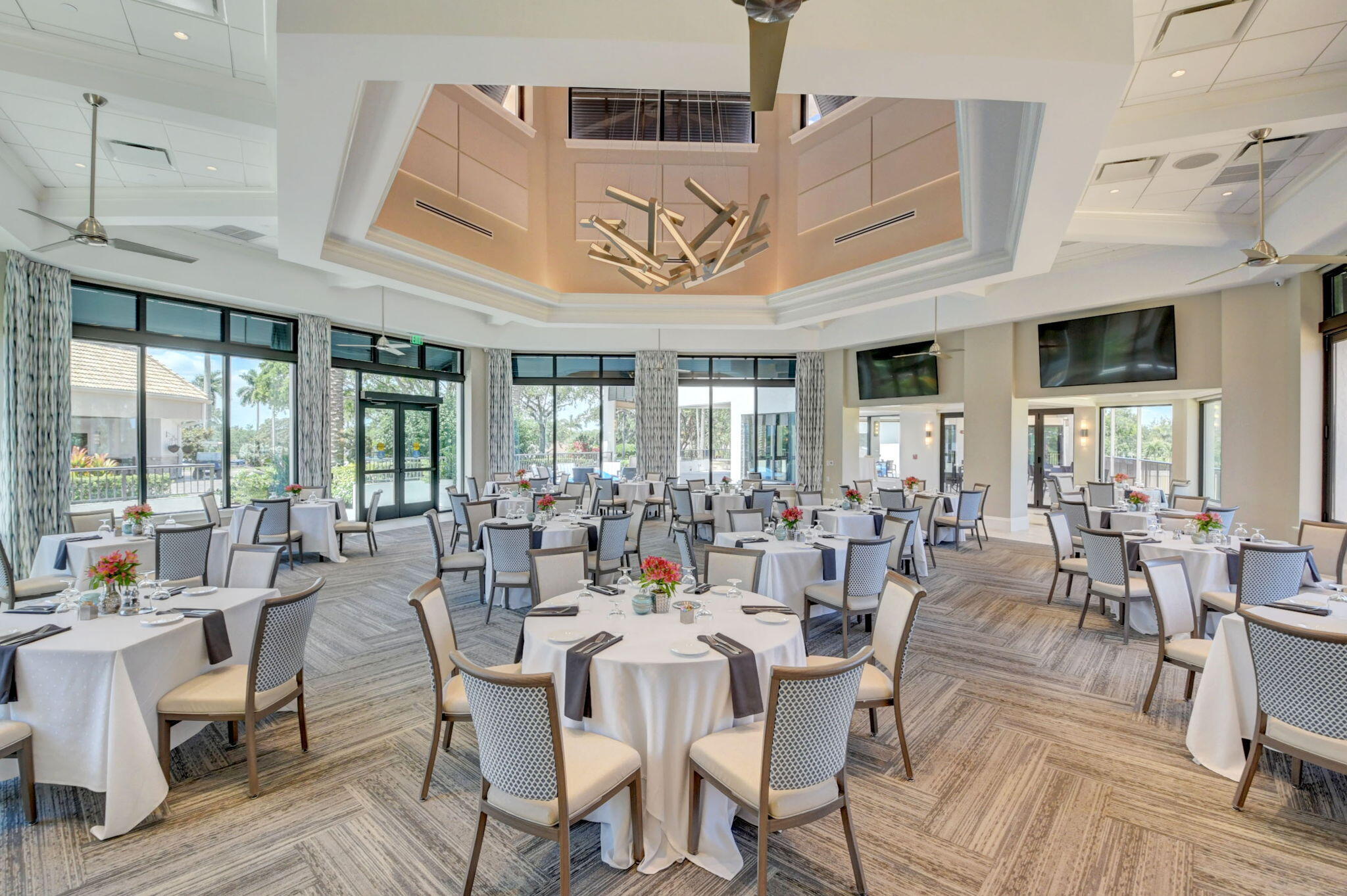 GLENEAGLES CONDO V - Residential