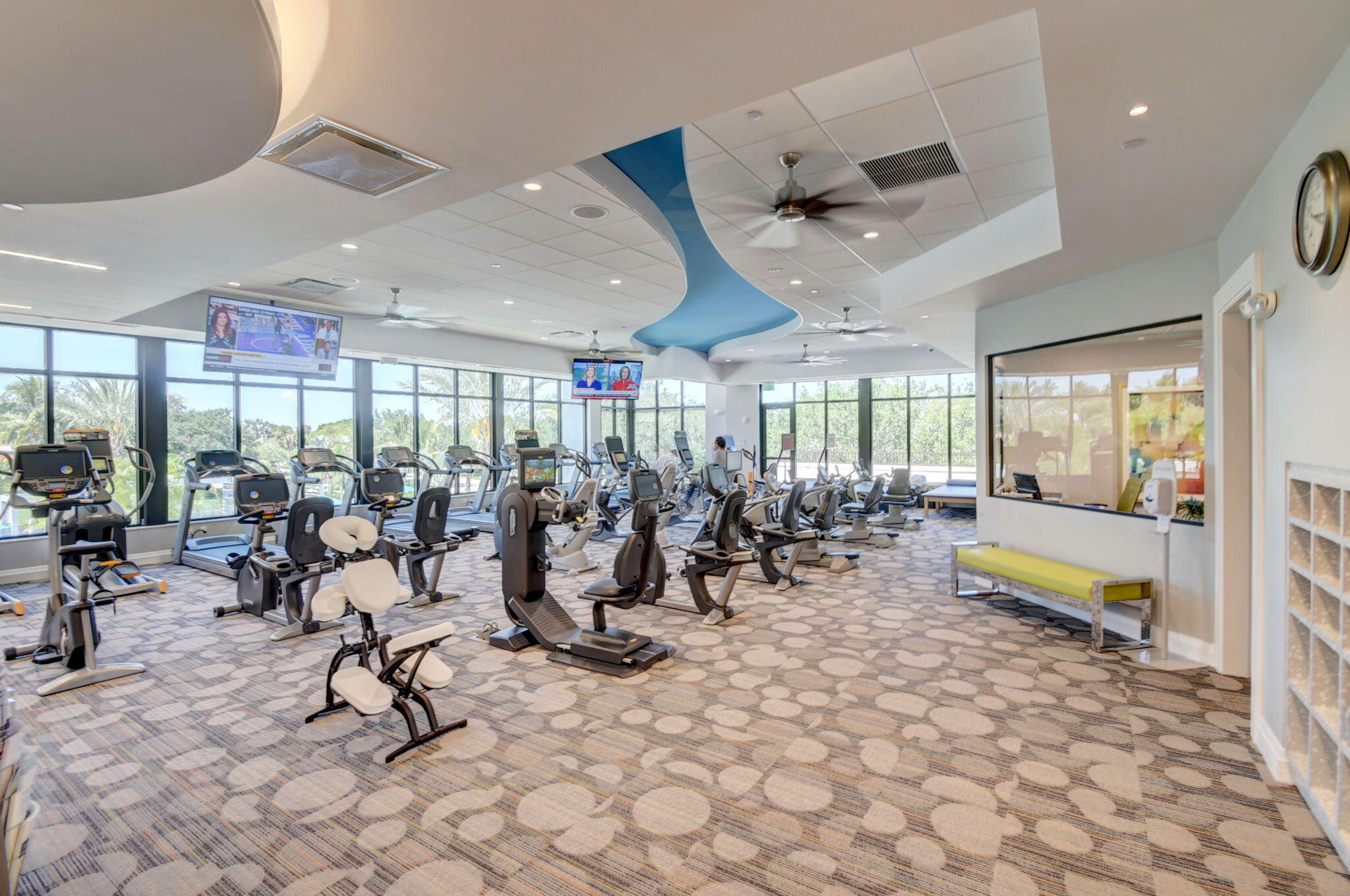 GLENEAGLES CONDO V - Residential