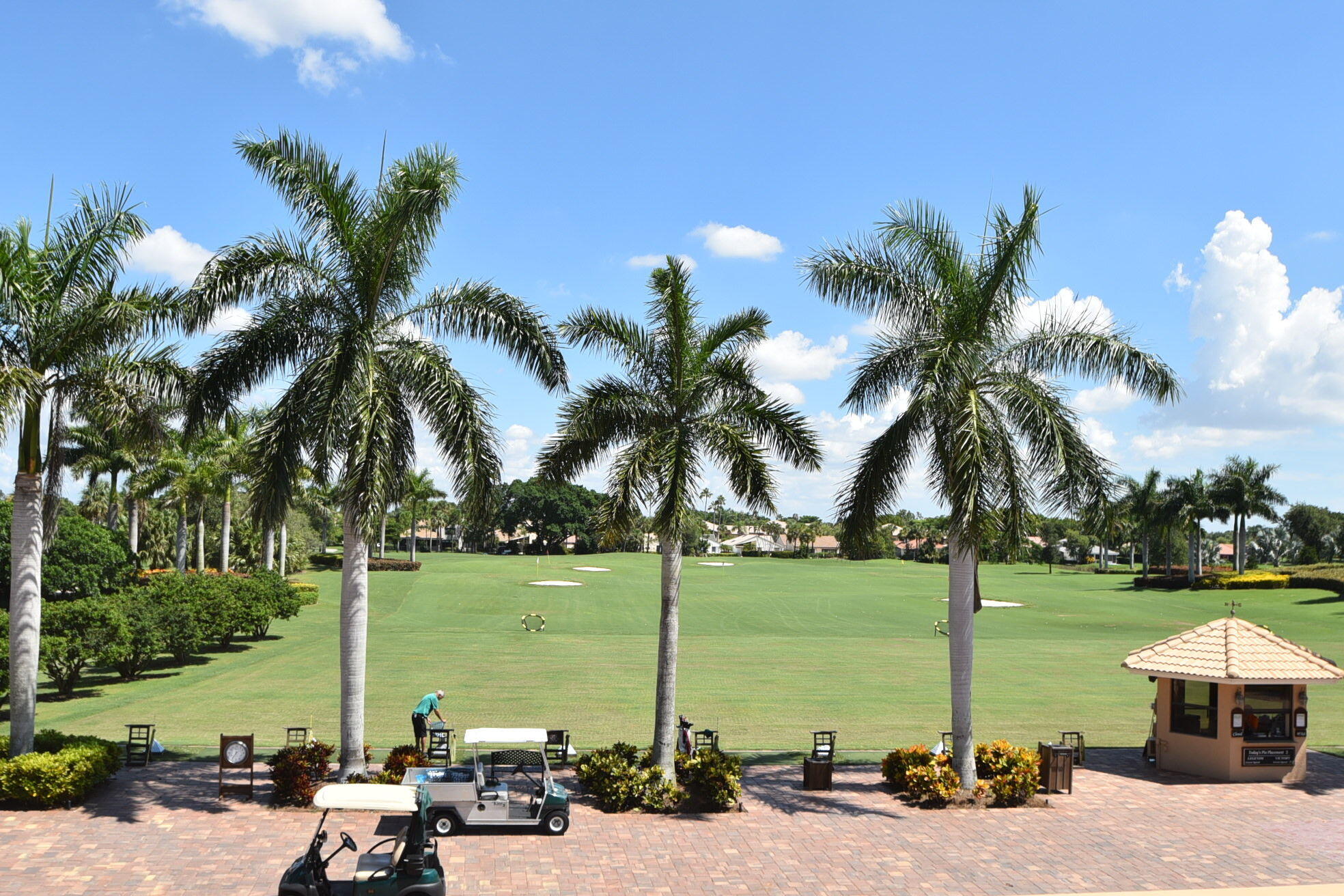 GLENEAGLES CONDO V - Residential