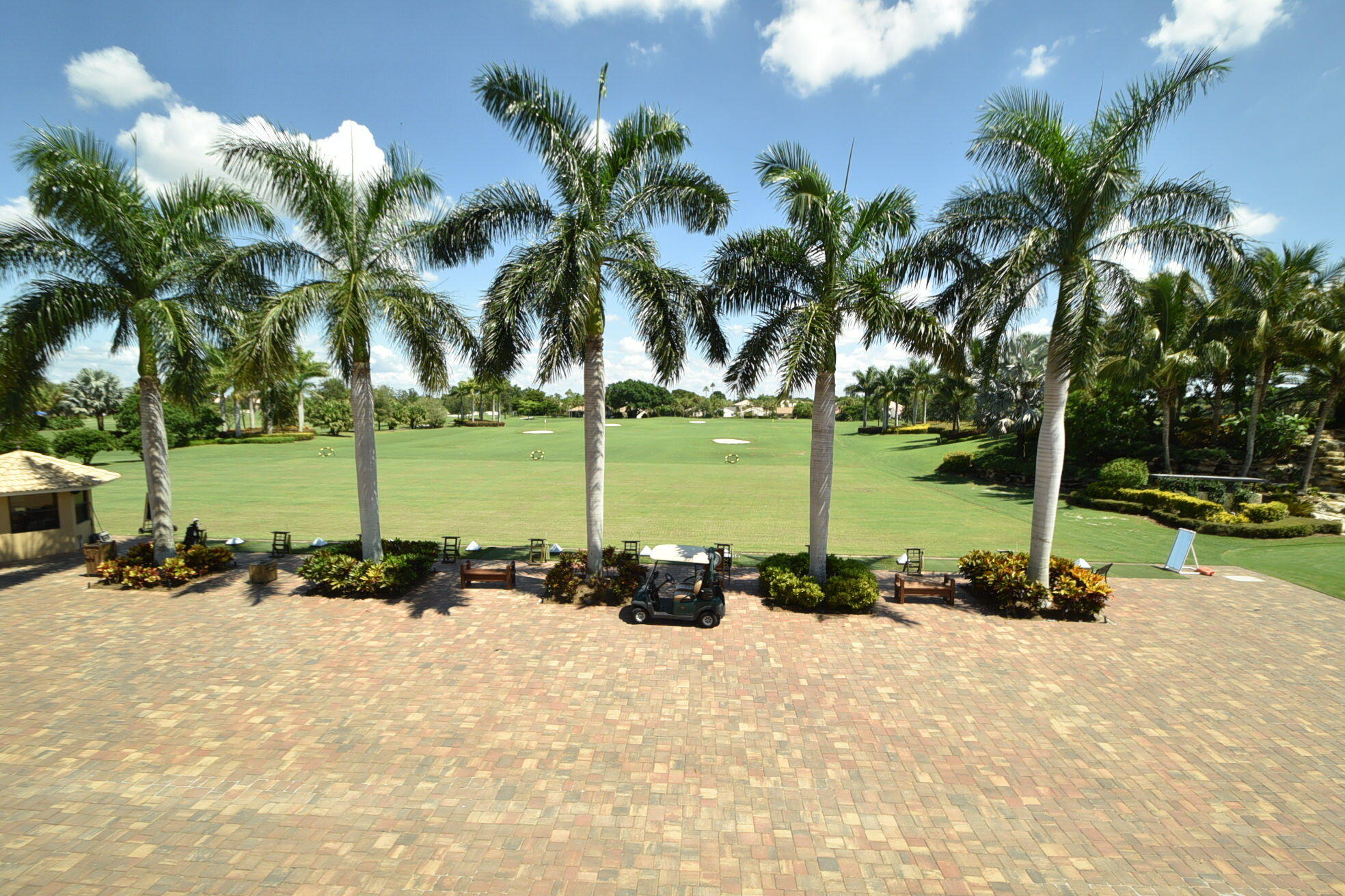 GLENEAGLES CONDO V - Residential