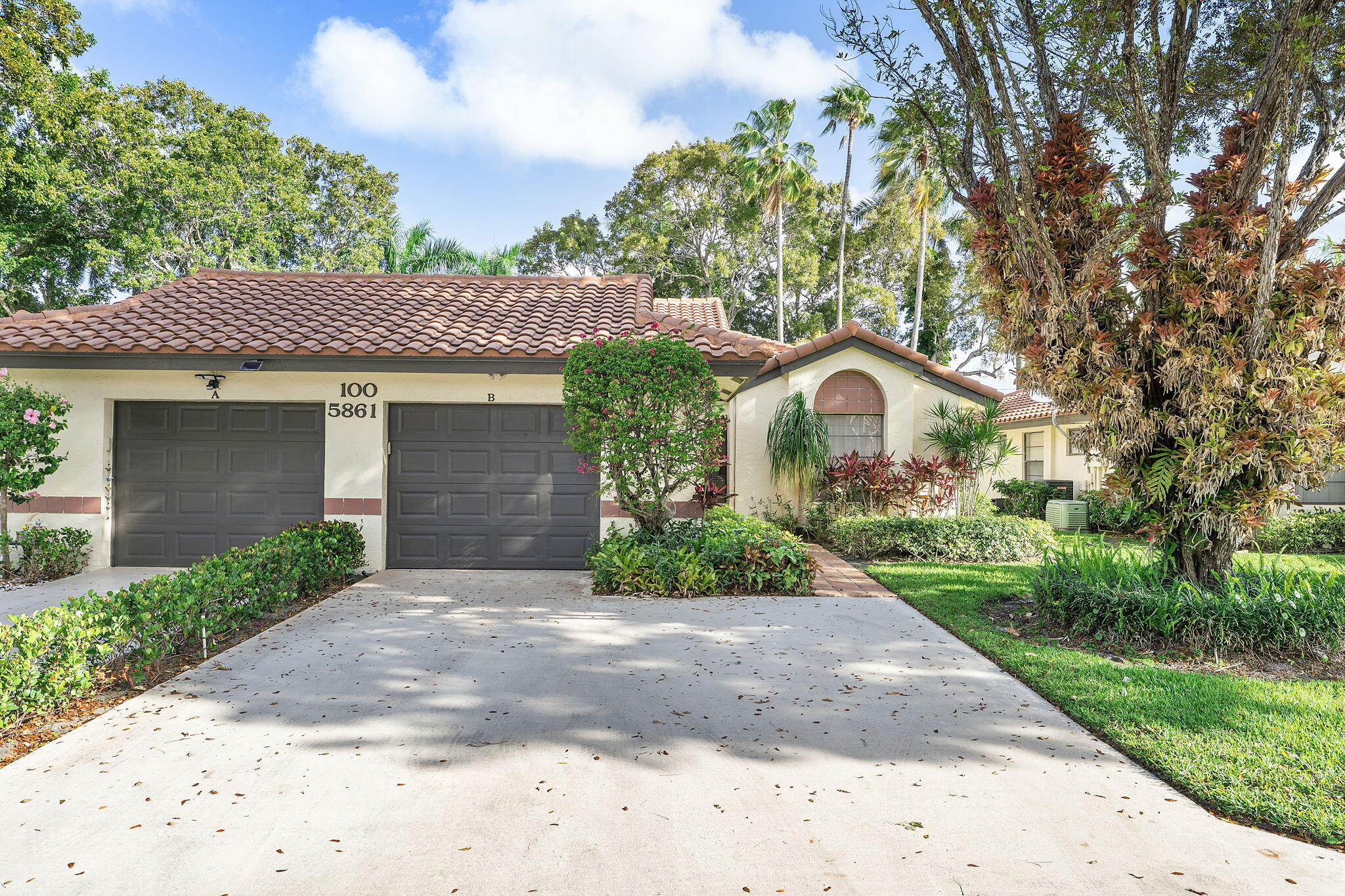 PALM CHASE LAKES CONDO - Residential