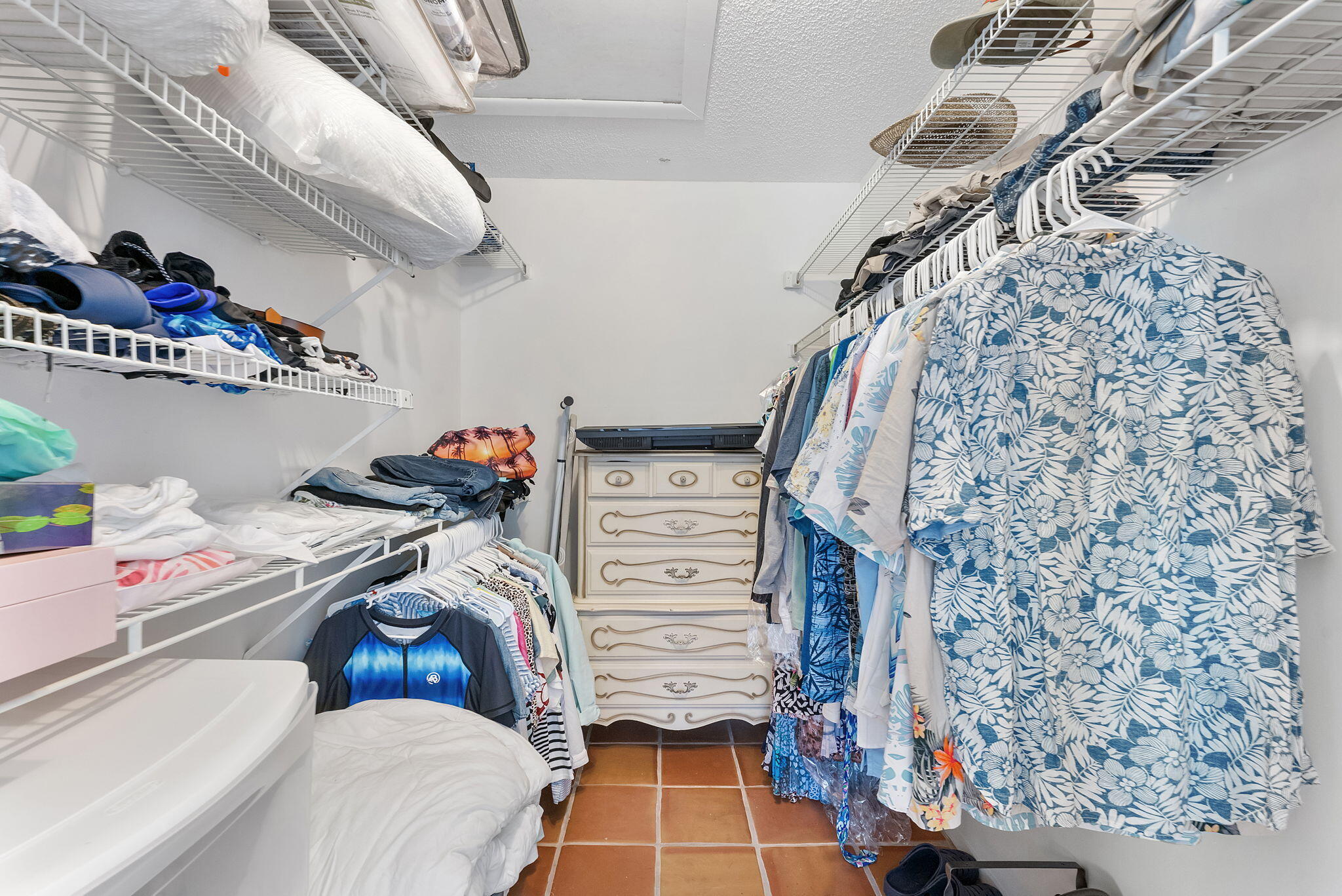 PALM CHASE LAKES CONDO - Residential