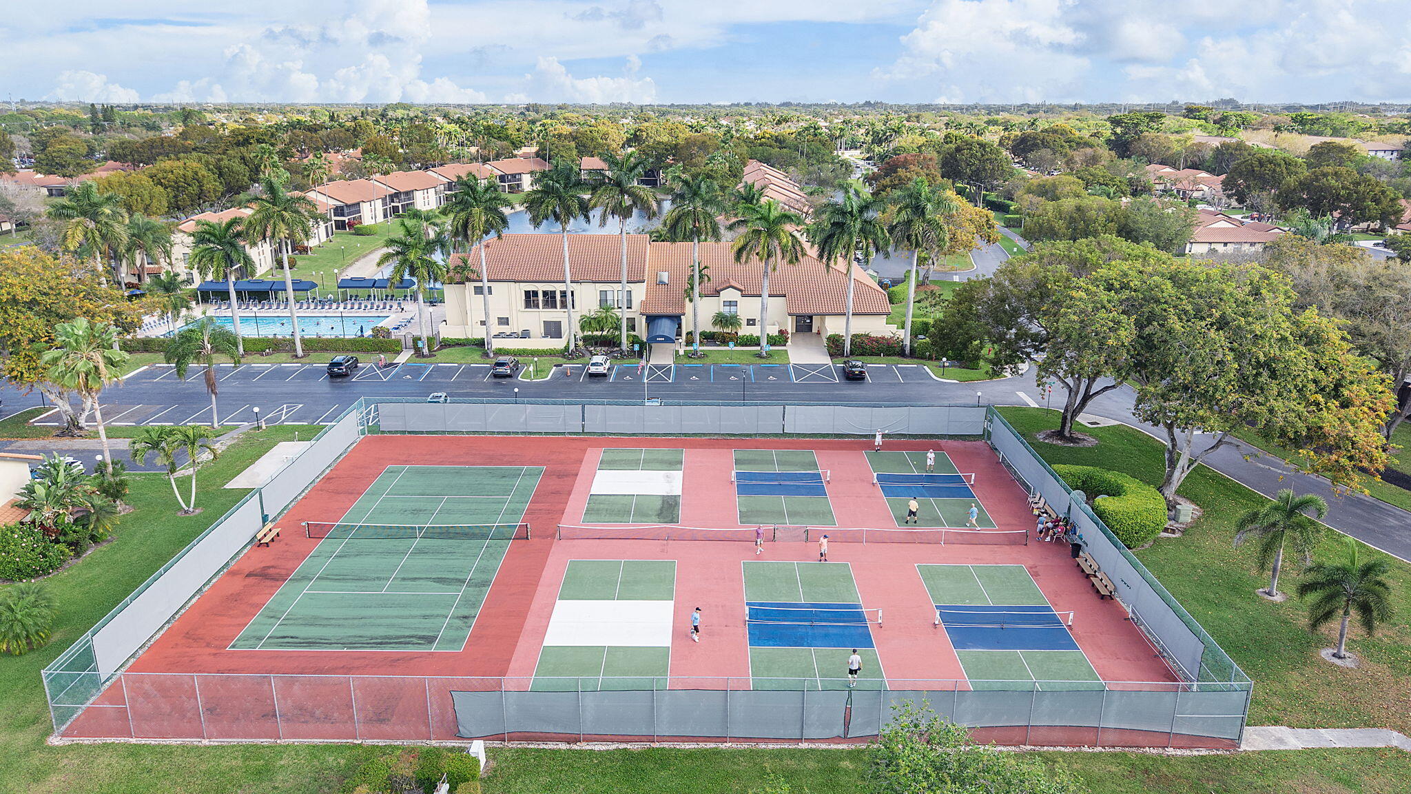 PALM CHASE LAKES CONDO - Residential