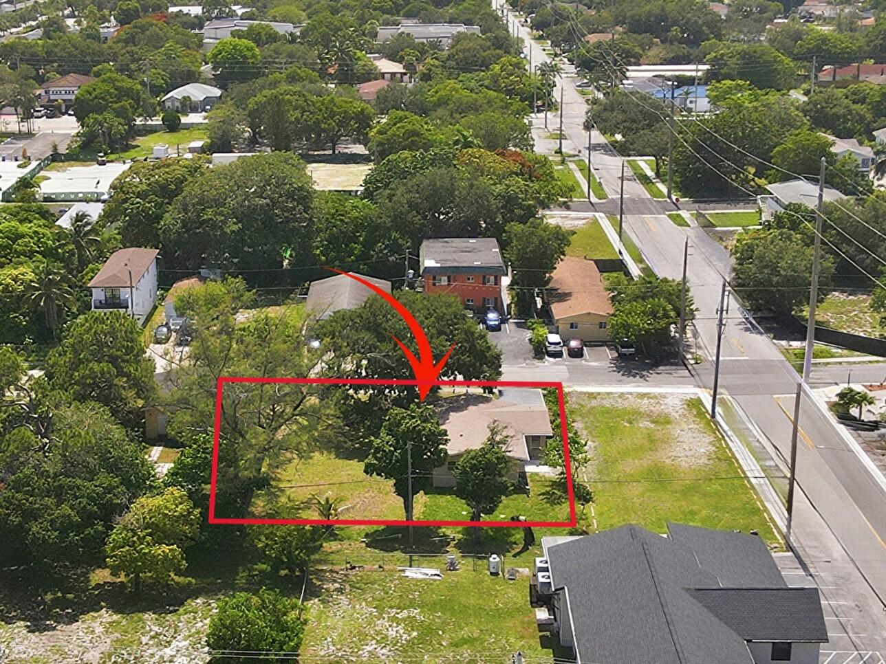 NORTH LAUDERDALE - Land