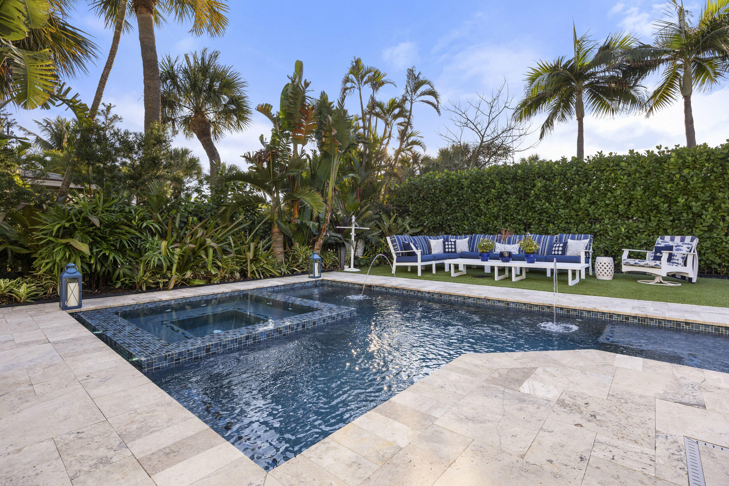 JUPITER INLET BEACH COLONY - Residential