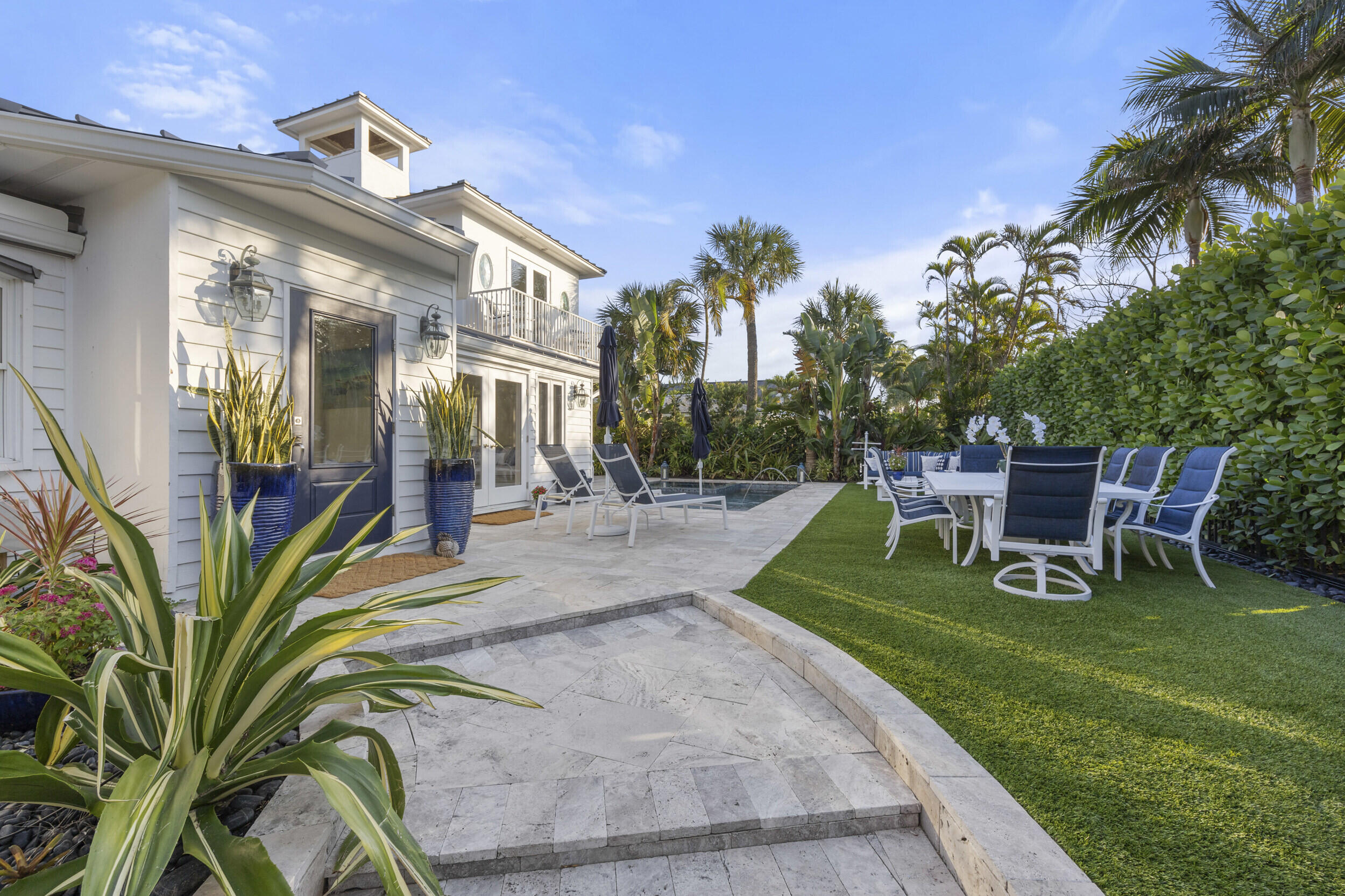 JUPITER INLET BEACH COLONY - Residential