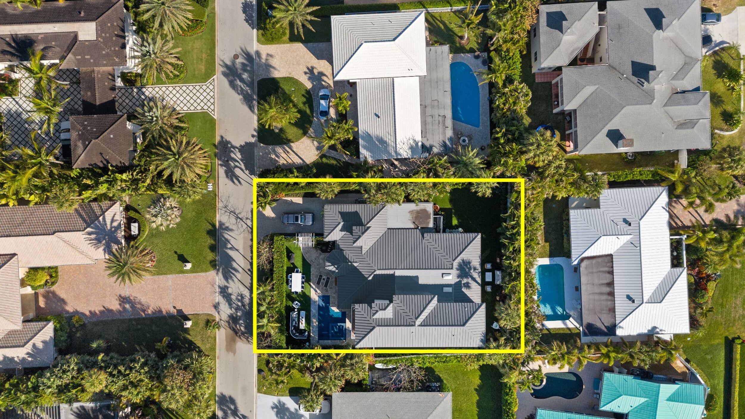 JUPITER INLET BEACH COLONY - Residential