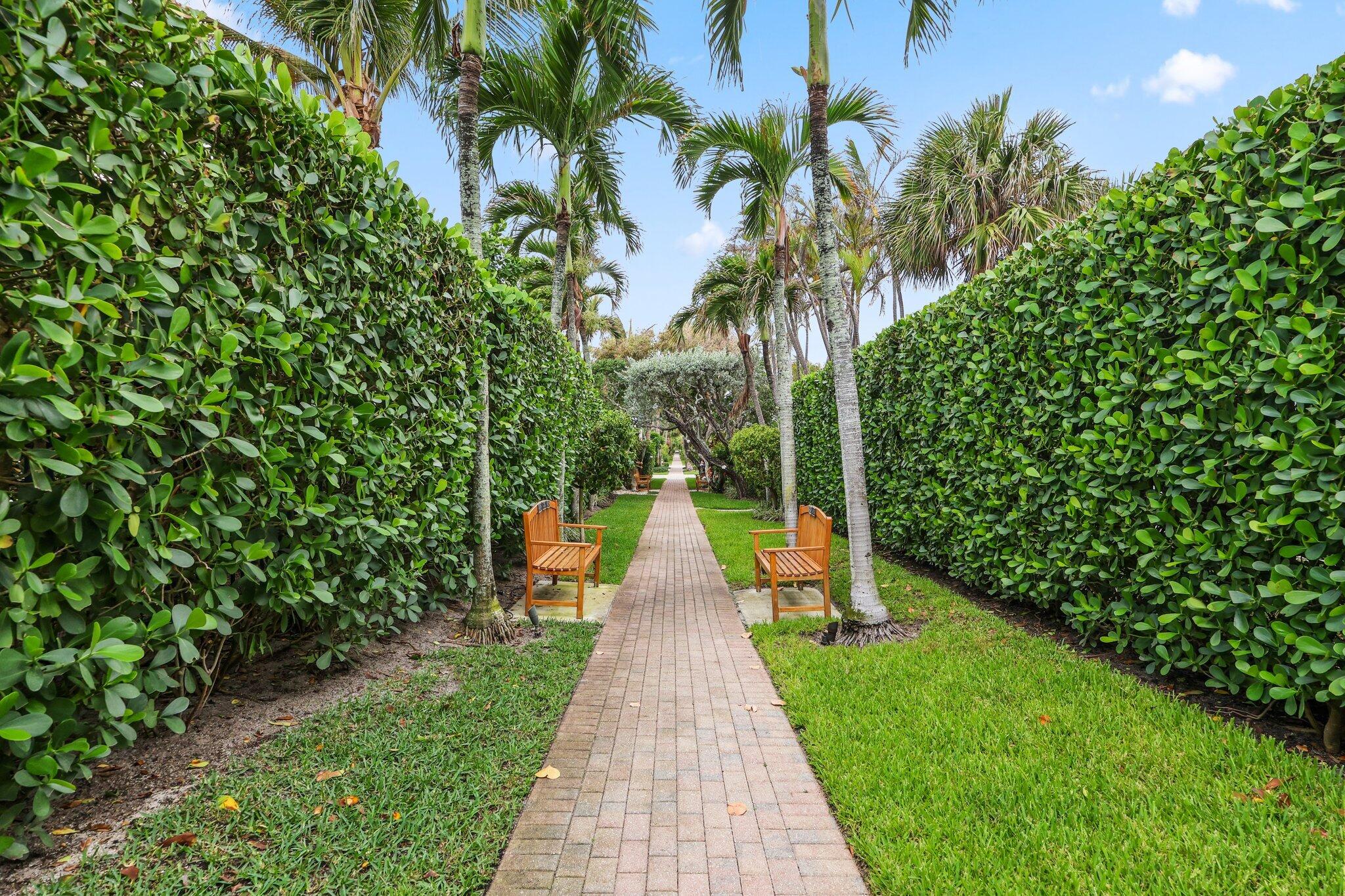 JUPITER INLET BEACH COLONY - Residential