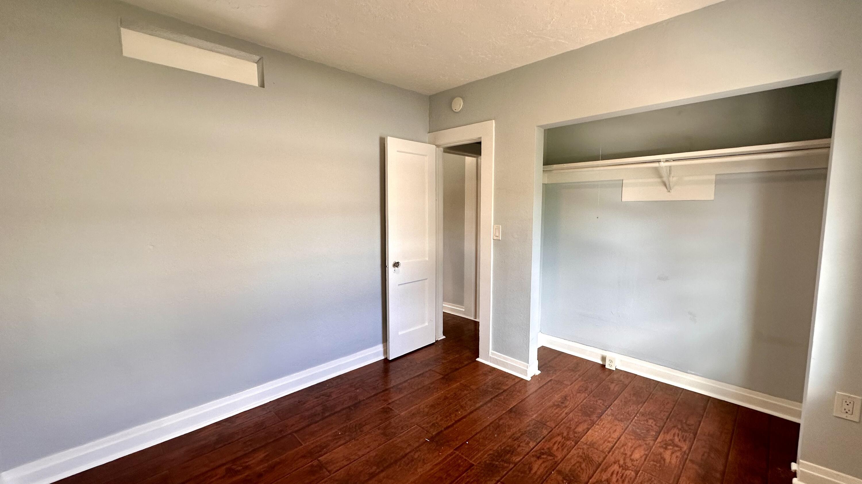LAKE WORTH TOWN OF - Residential Lease