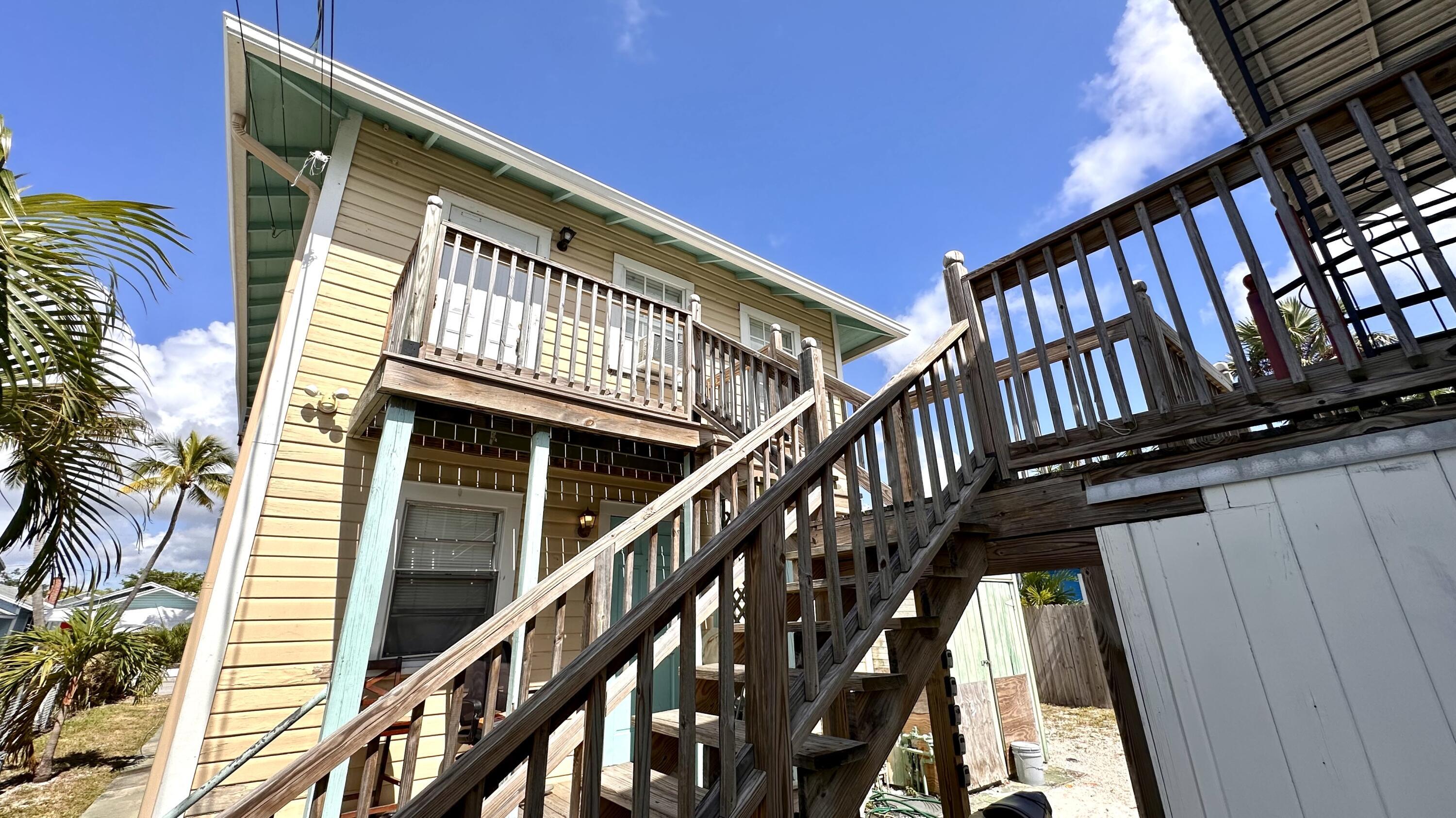 LAKE WORTH TOWN OF - Residential Lease
