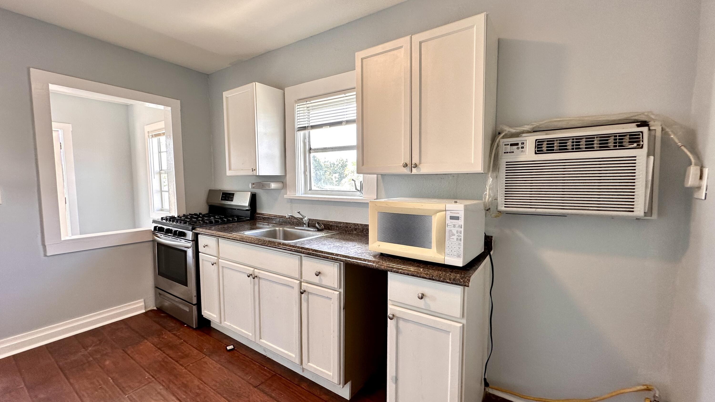 LAKE WORTH TOWN OF - Residential Lease