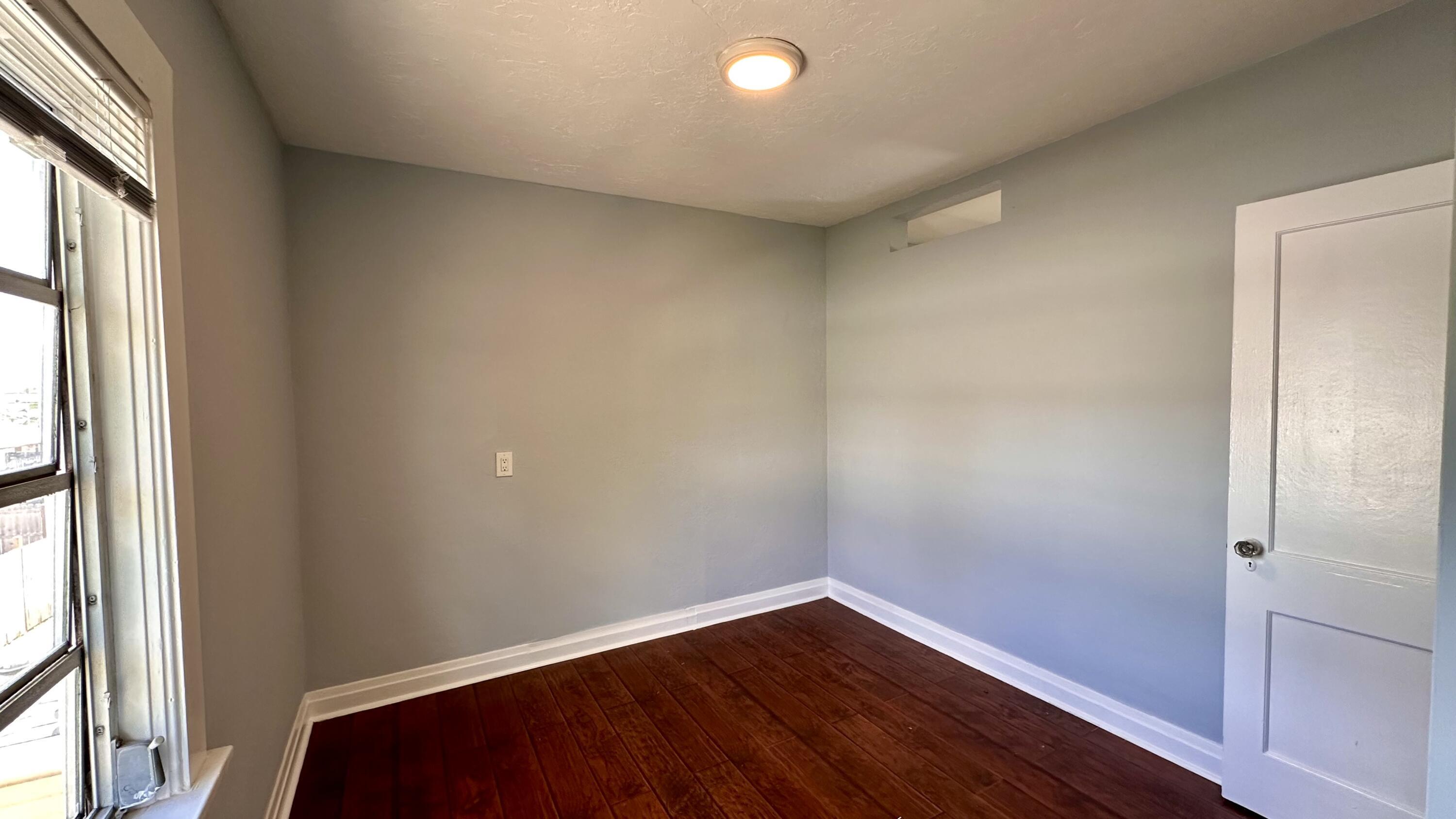 LAKE WORTH TOWN OF - Residential Lease