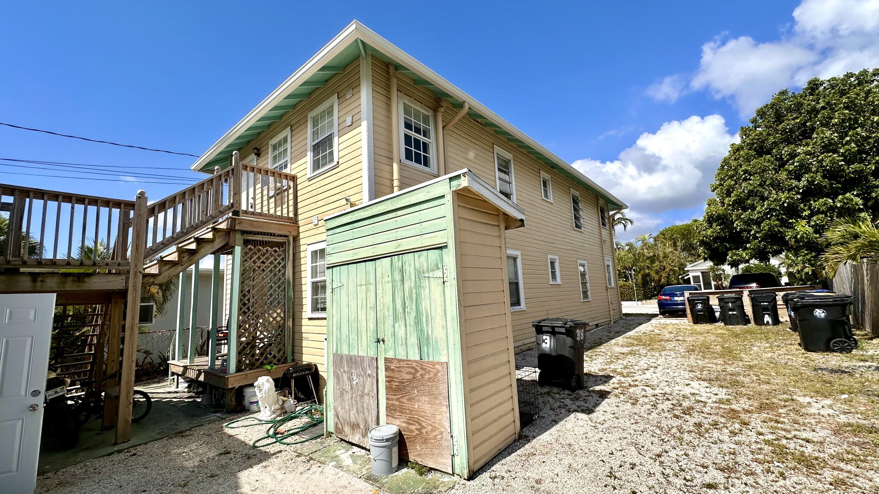 LAKE WORTH TOWN OF - Residential Lease