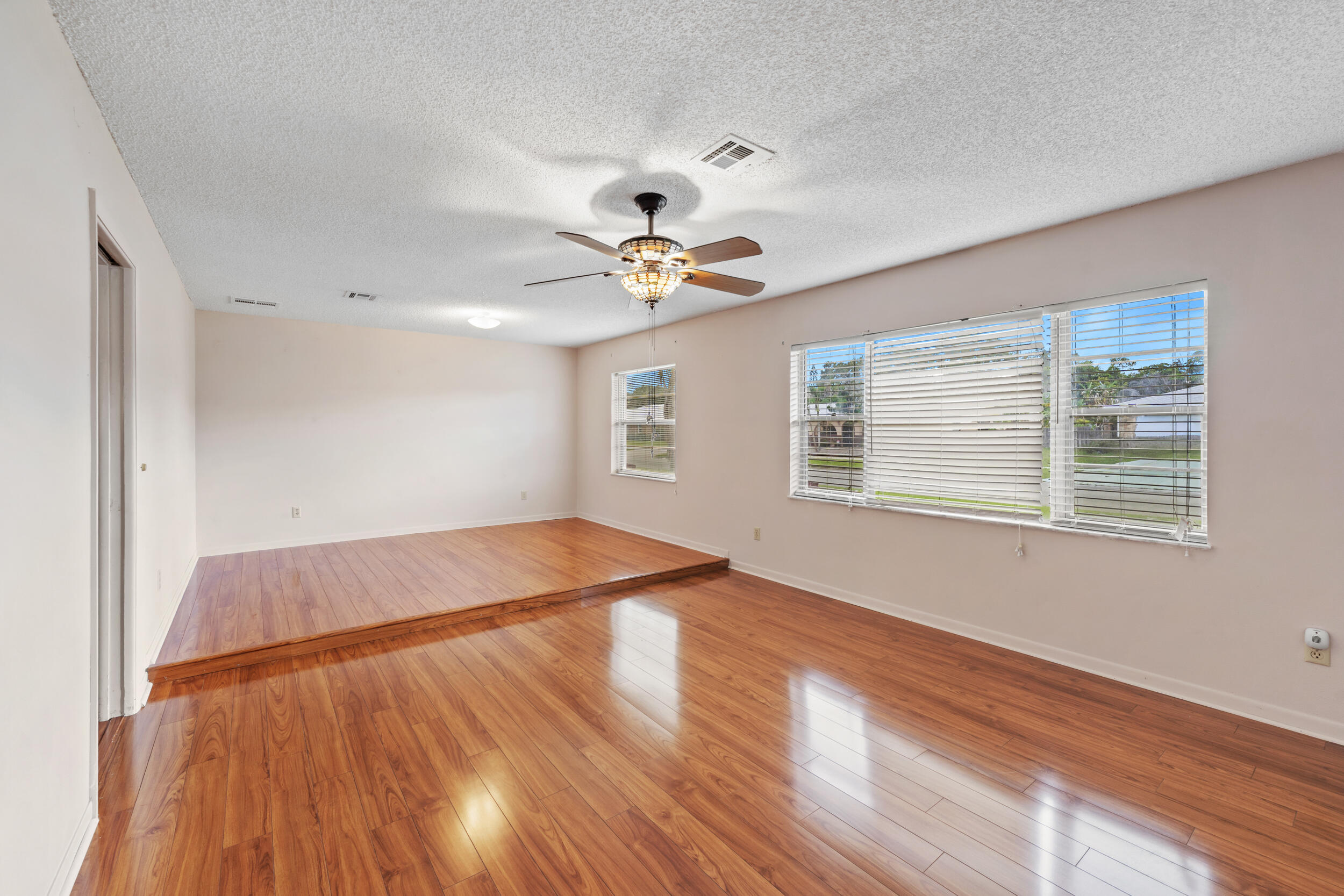 QUAIL ACRES - Residential