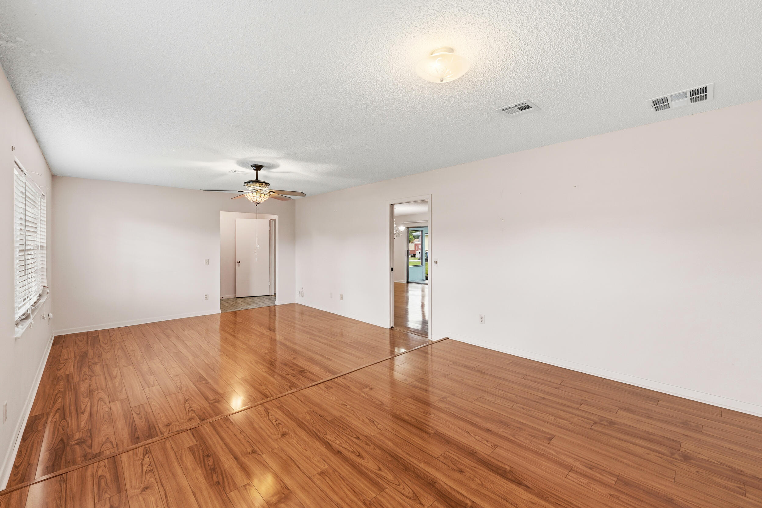 QUAIL ACRES - Residential