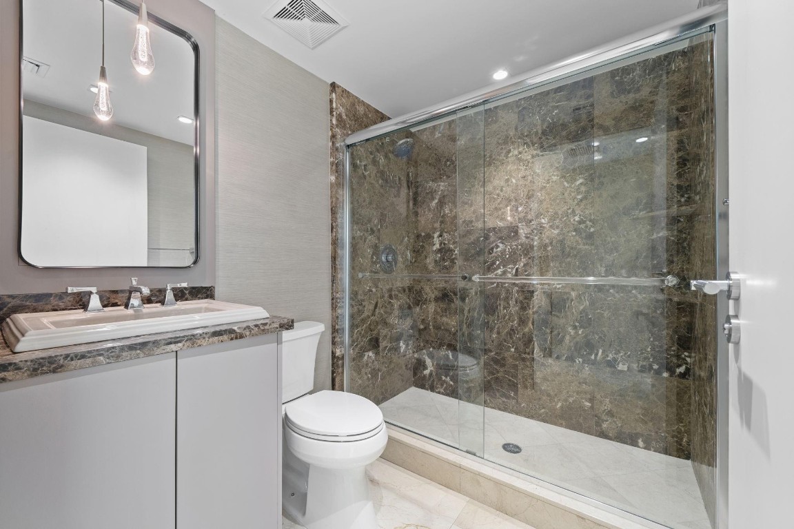 LAS OLAS BEACH CLUB - Residential