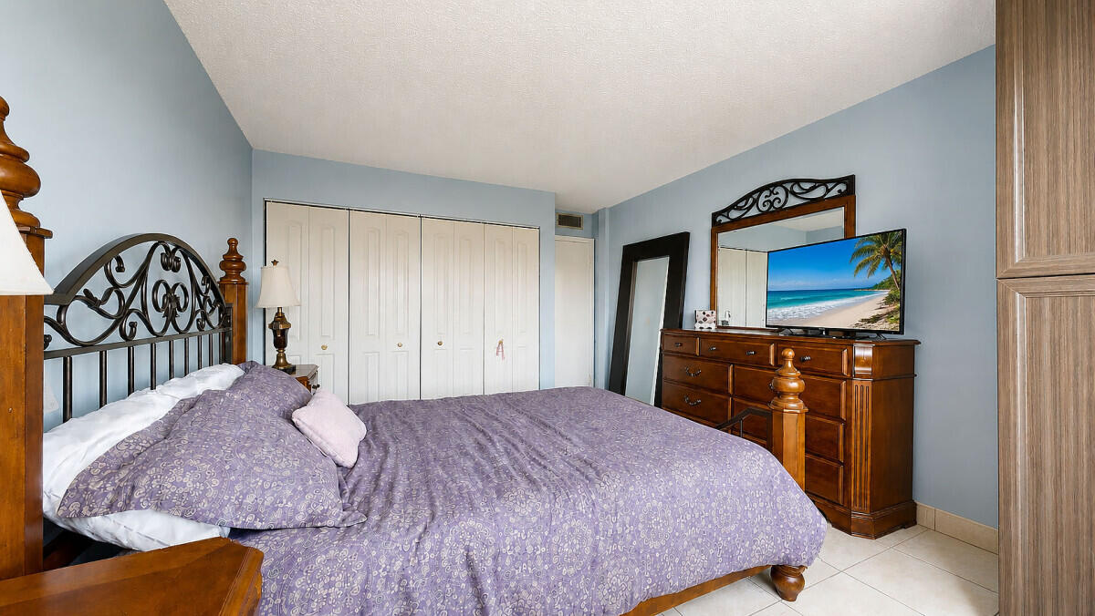 CHATEAU BISCAYNE CONDO - Residential