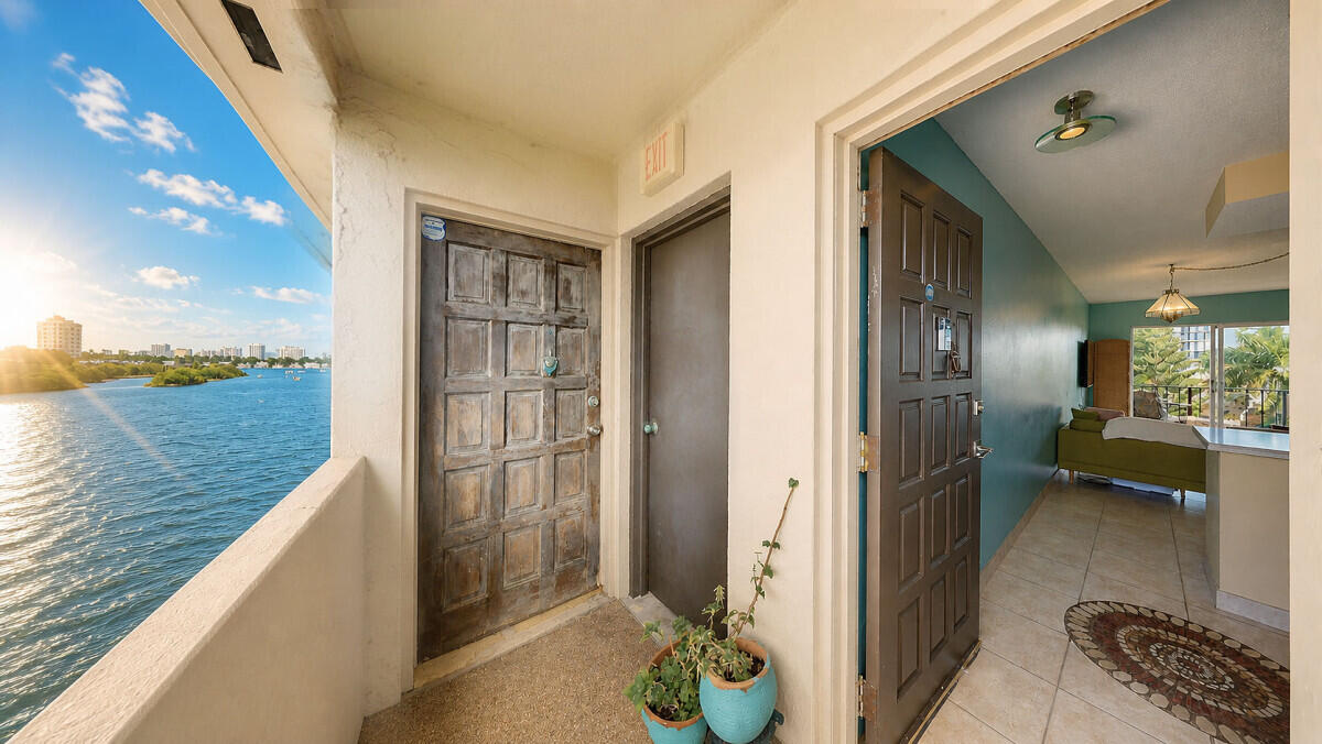 CHATEAU BISCAYNE CONDO - Residential
