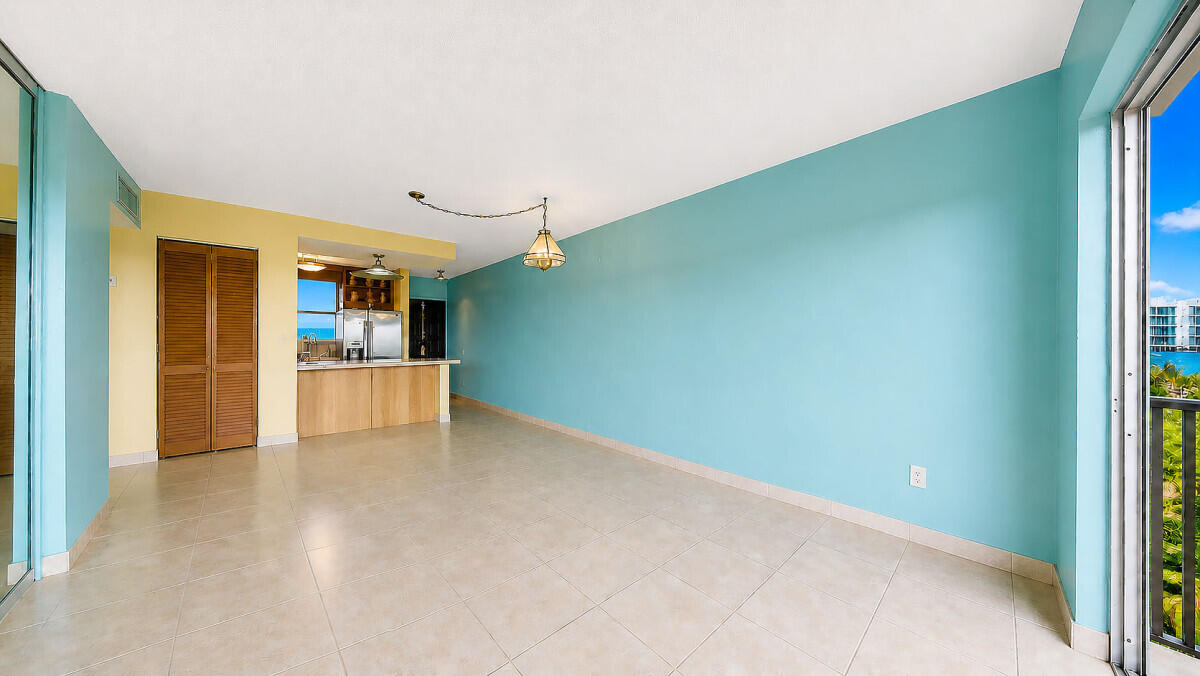 CHATEAU BISCAYNE CONDO - Residential