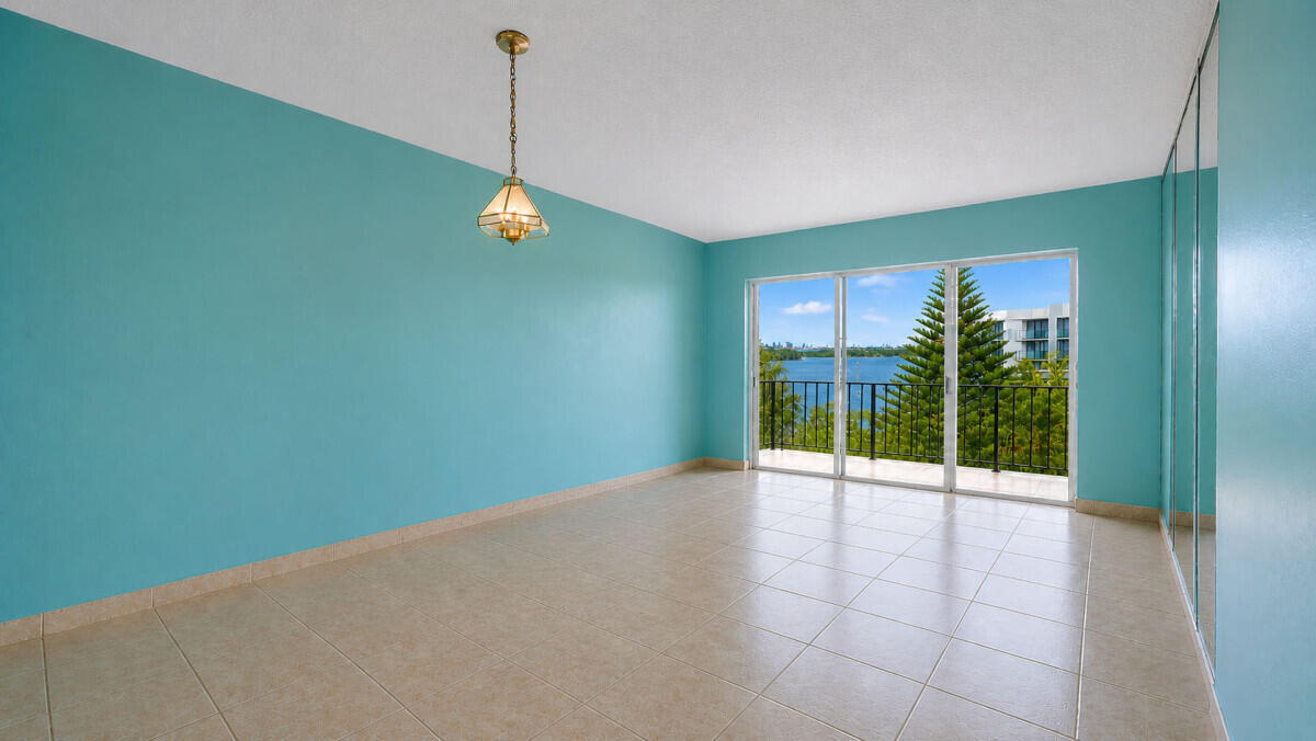 CHATEAU BISCAYNE CONDO - Residential