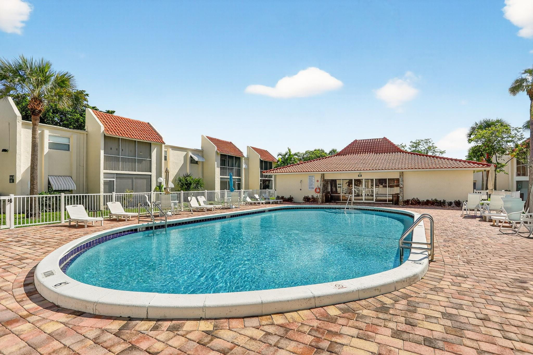Deerfield Pines Condo - Residential