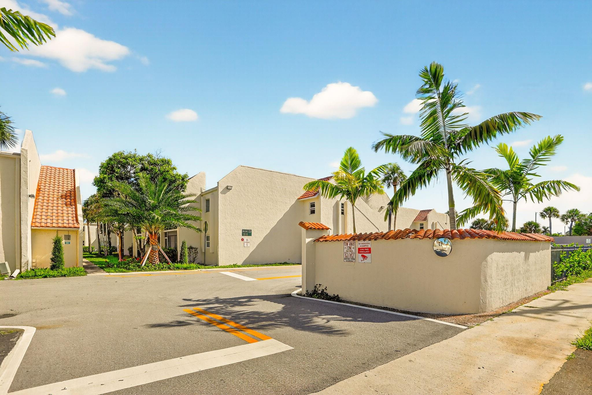 Deerfield Pines Condo - Residential