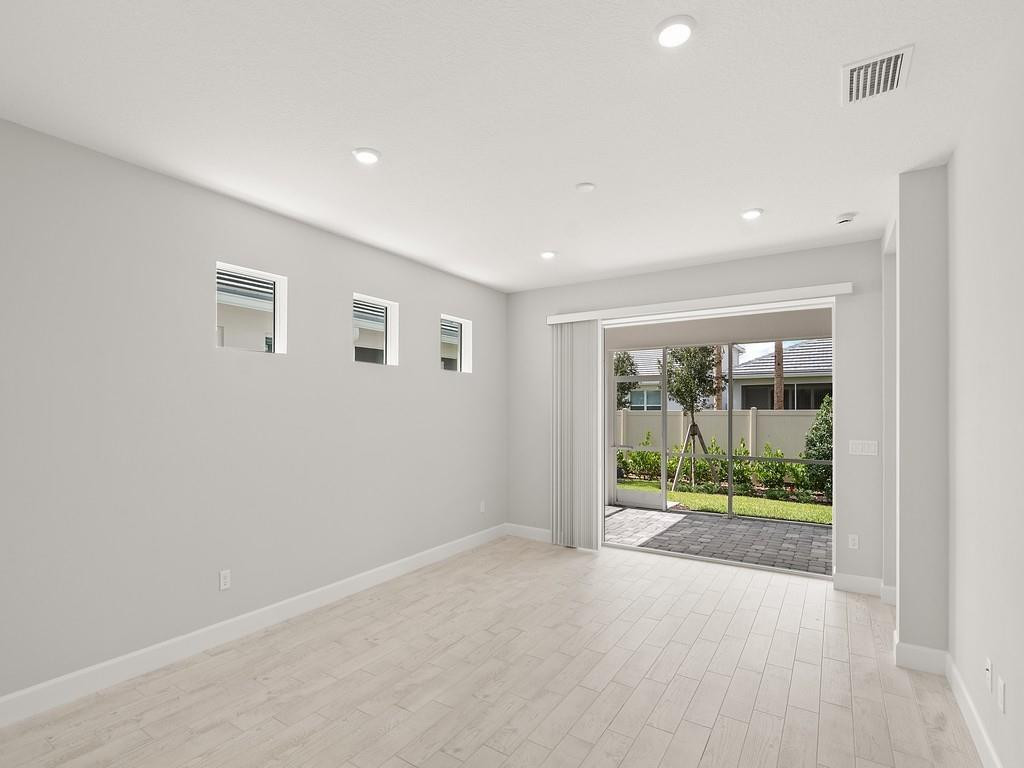 HARBOR ISLE PHASE 1 - Residential Lease